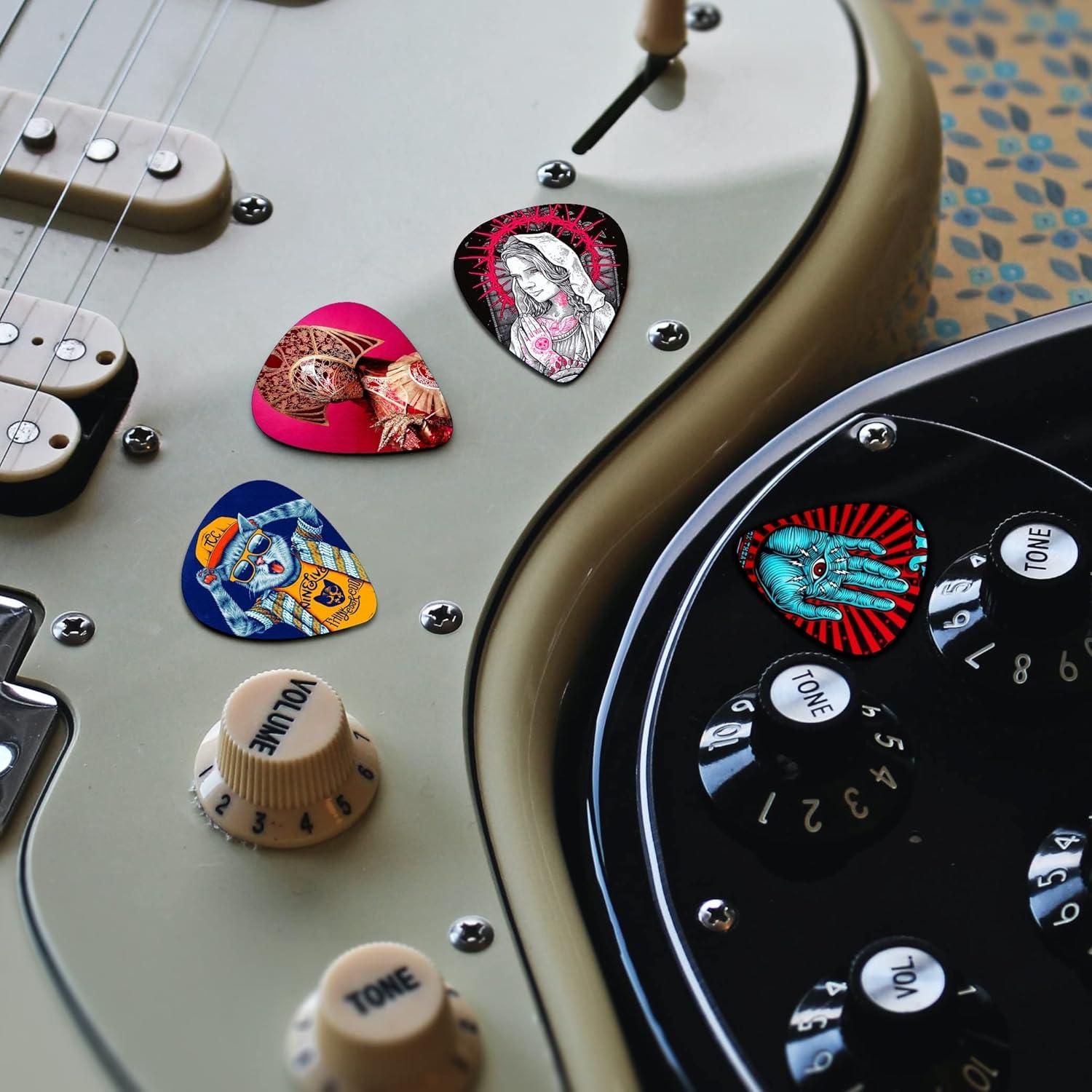 Juego de Púas de Guitarra Celuloide 24 Piezas con Caja