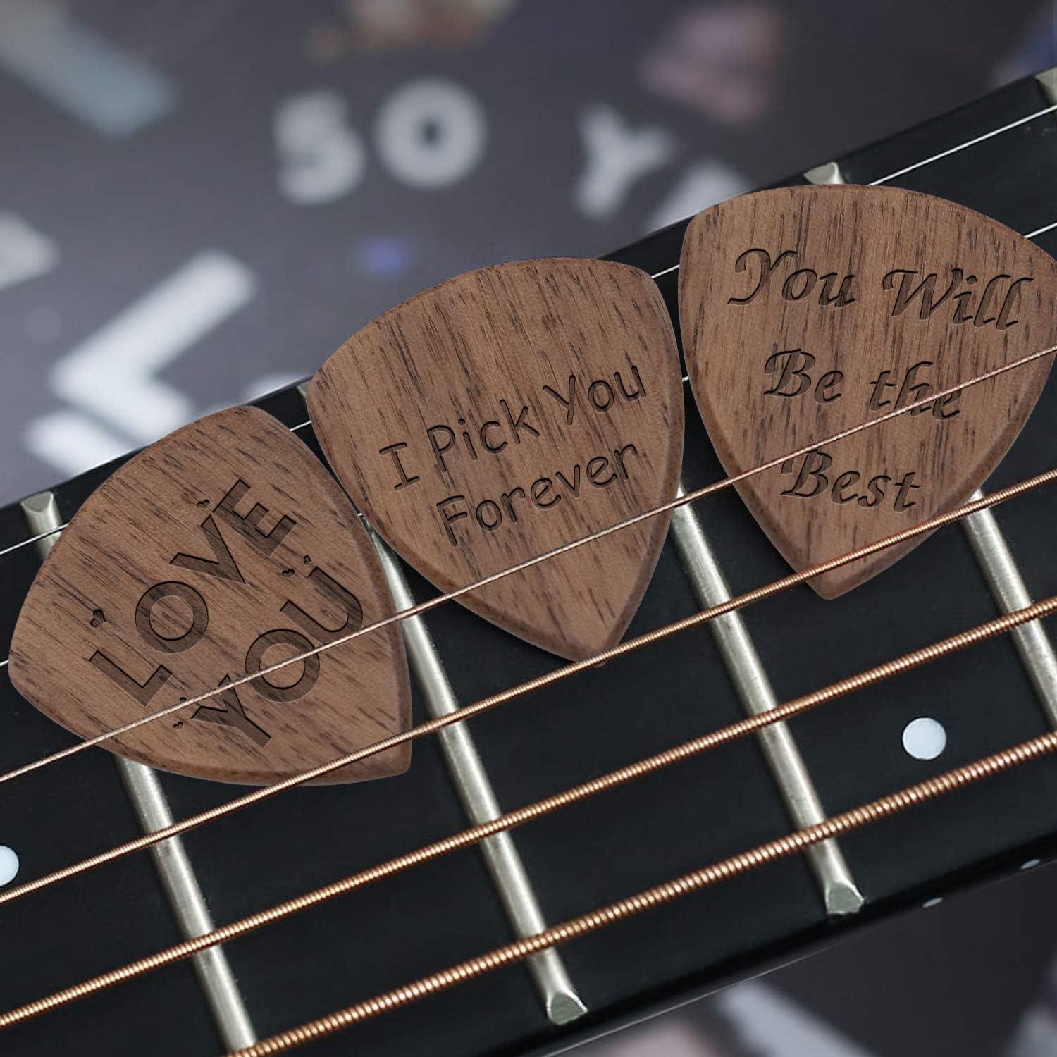 Caja de Pua de Guitarra de Madera Personalizada - Regalo para Esposo