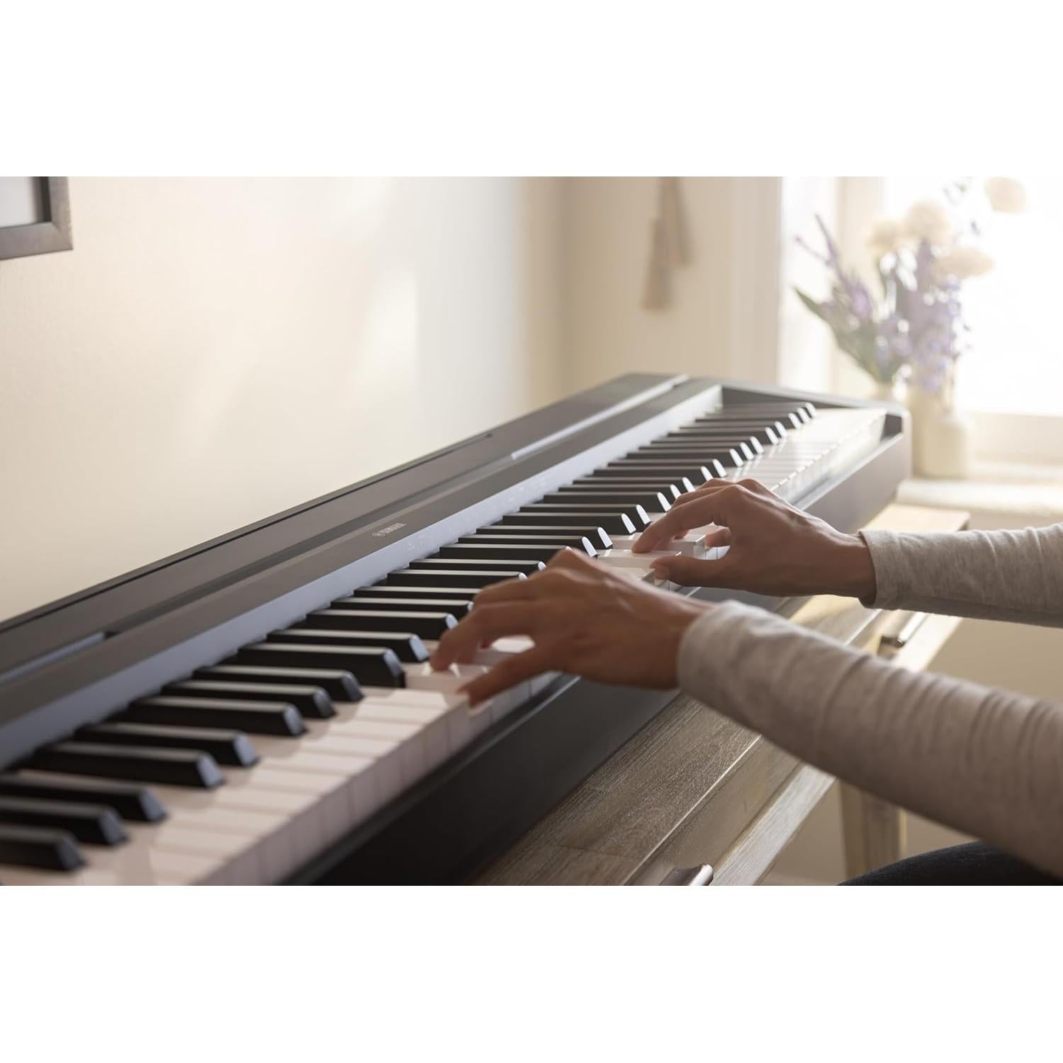 Piano Digital Yamaha P71 de 88 Teclas con Pedal y USB