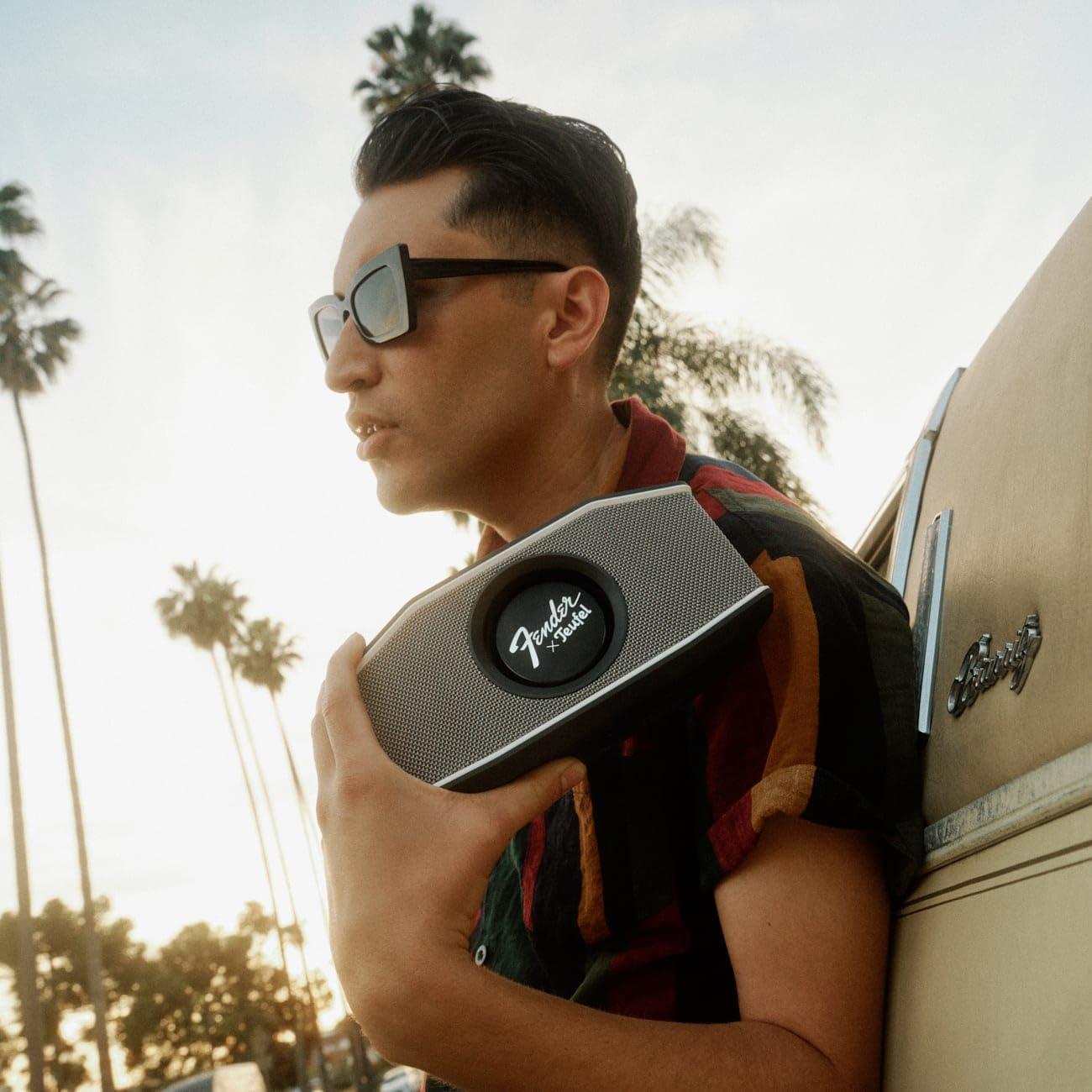 Altavoz Bluetooth Fender x Teufel ROCKSTER GO 2 - Impermeable, 28h Batería