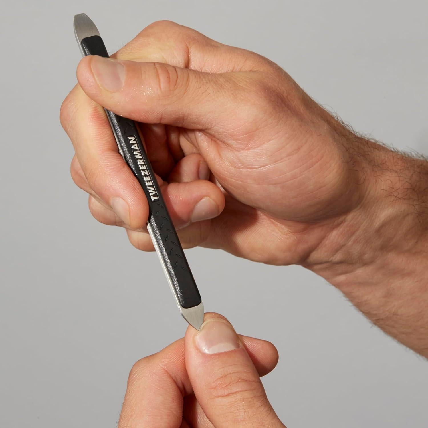 Kit de Aseo Esencial Tweezerman - 4 Piezas, Acero Inoxidable