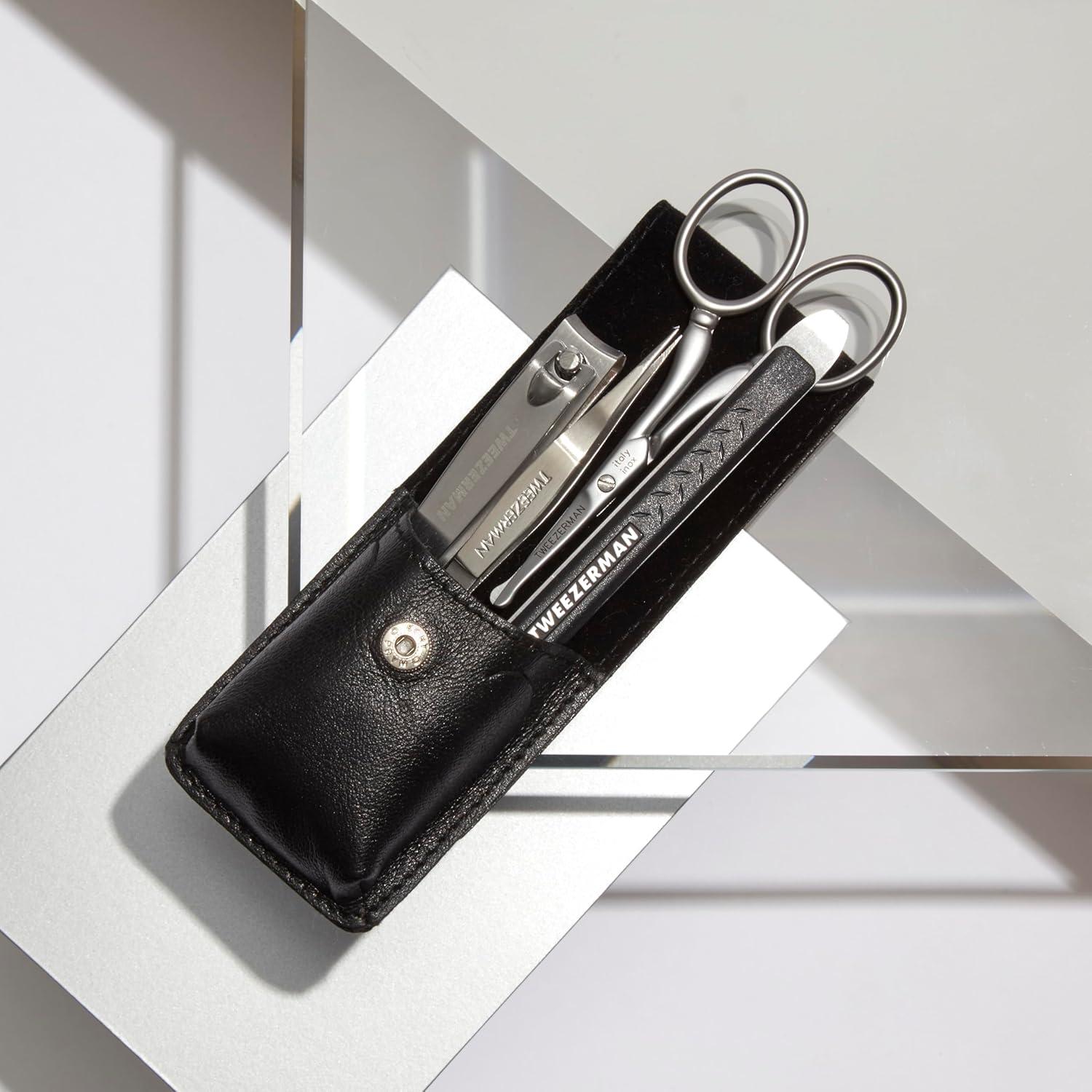 Kit de Aseo Esencial Tweezerman - 4 Piezas, Acero Inoxidable