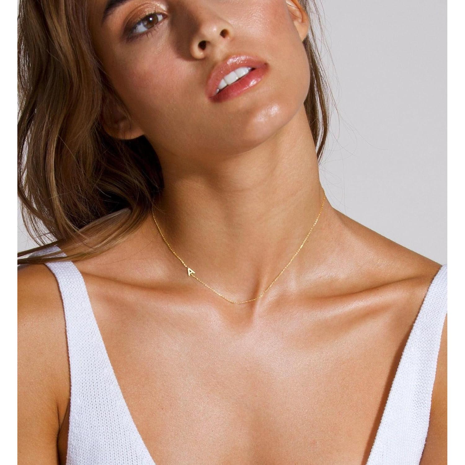 Collar Inicial Dainty de Oro 14k LuckFairy para Mujeres