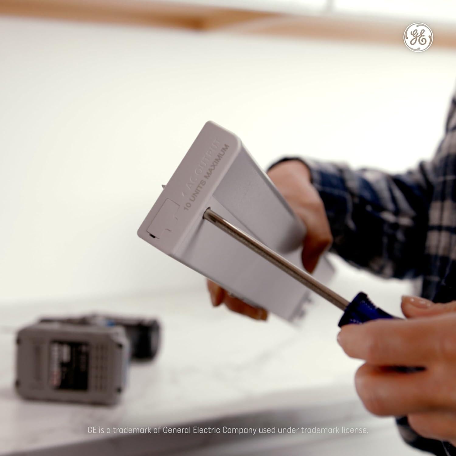 Fijación LED para Debajo del Gabinete GE 30.48 cm Blanco Cálido