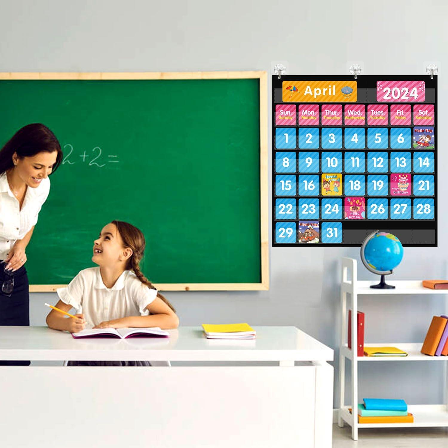 Calendario Educativo REGELETO 44 Bolsillos Negro 63.5x61cm
