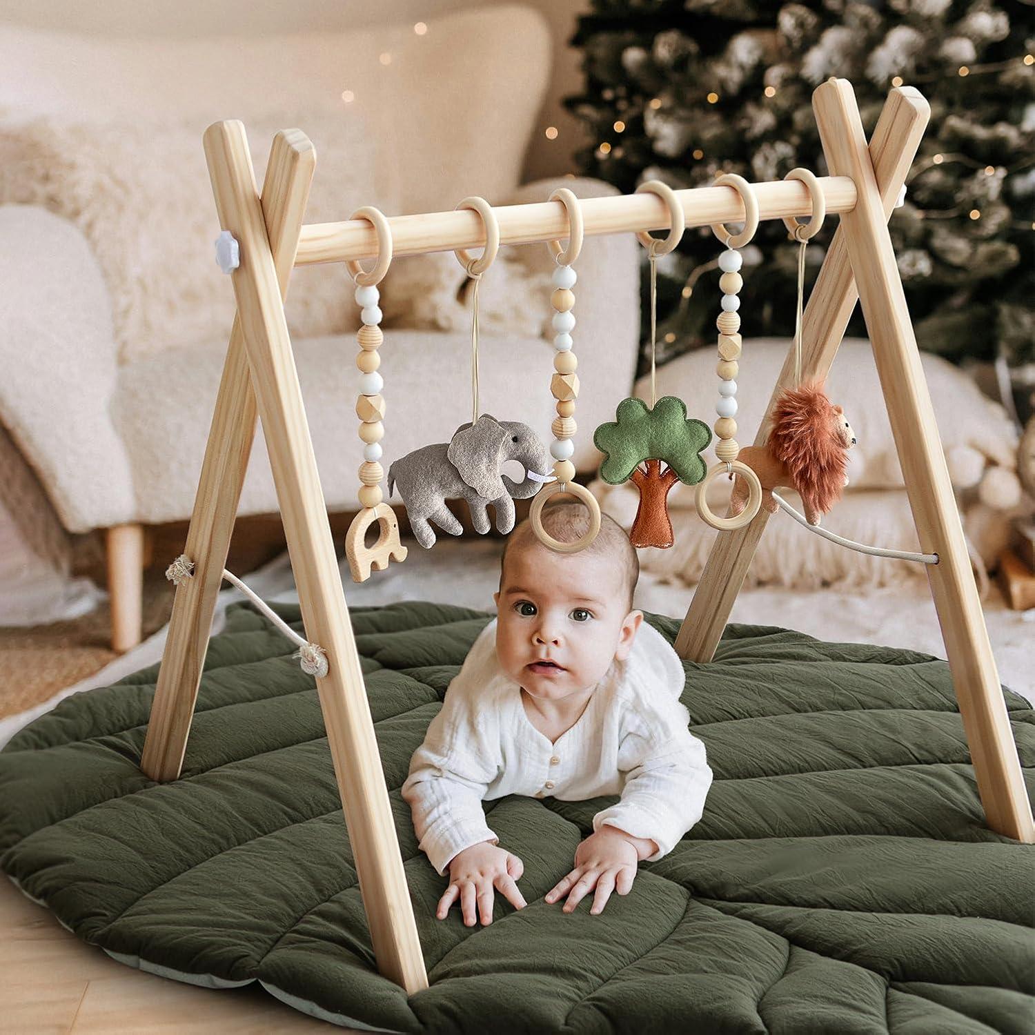 Gimnasio de Juego de Madera Razee para Bebés con Alfombra Verde