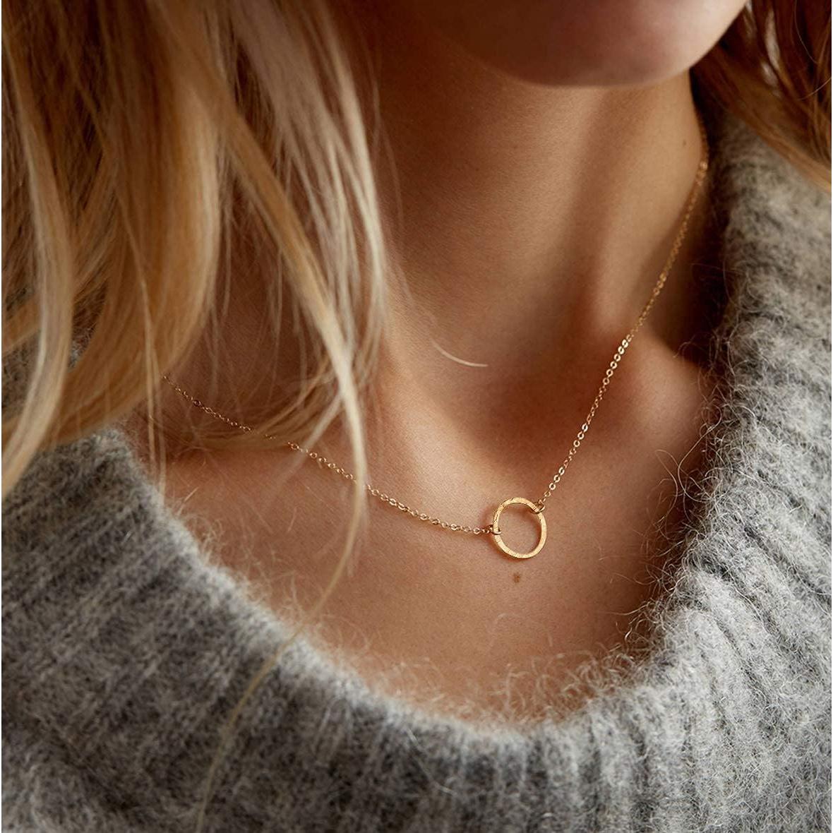 Collar Choker Delicado Lcherry Oro 14K Hipoalergénico Mujeres