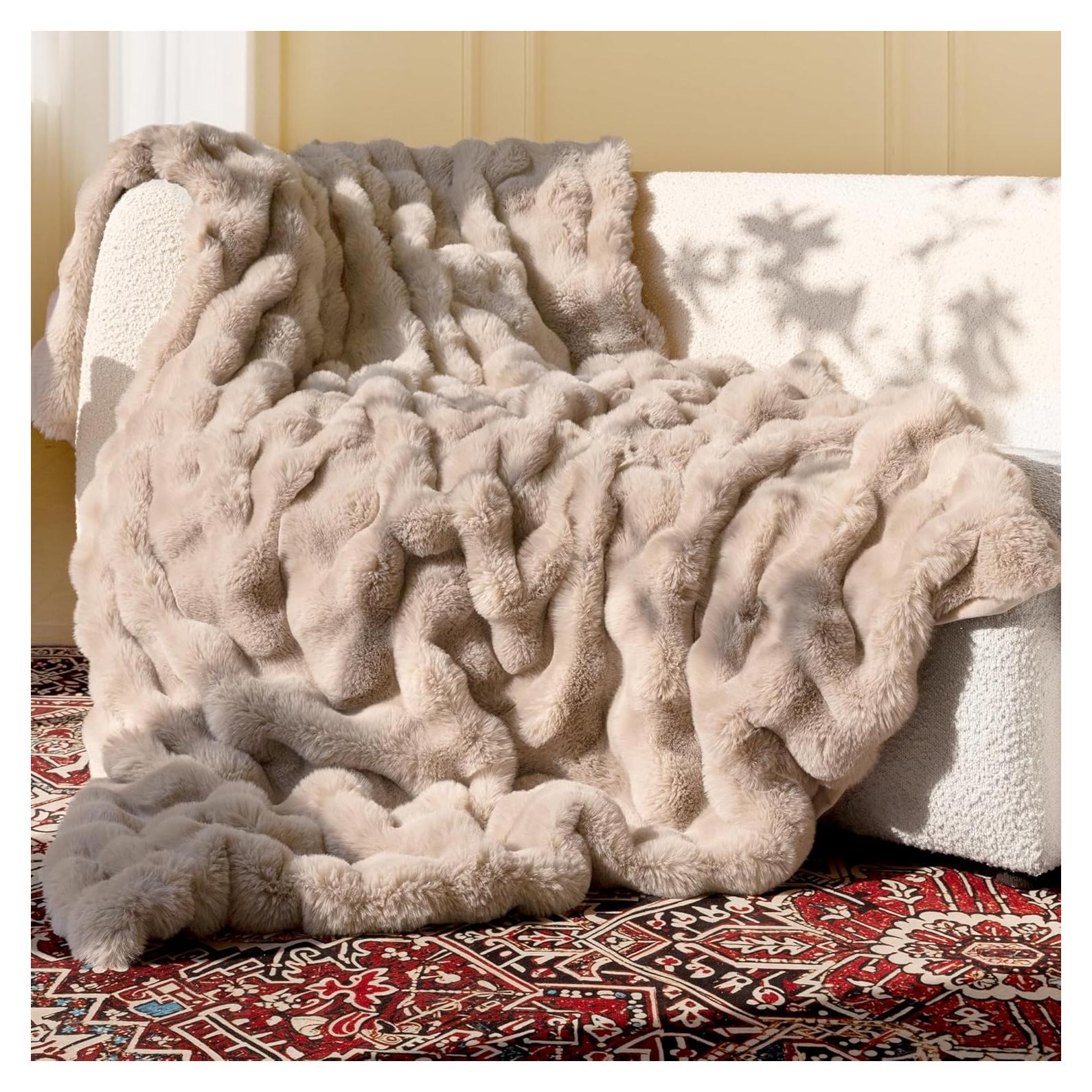 Manta de Lanzar Blunique Piel Sintética 127x152 cm Marrón Claro