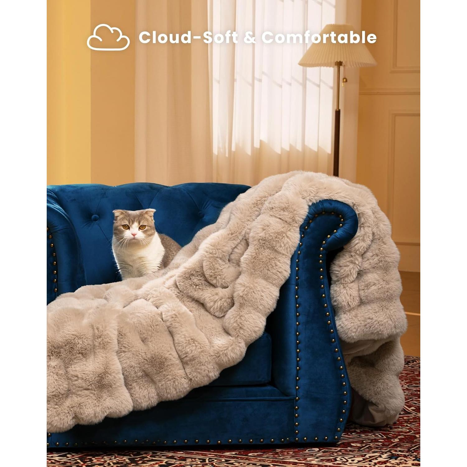 Manta de Lanzar Blunique Piel Sintética 127x152 cm Marrón Claro