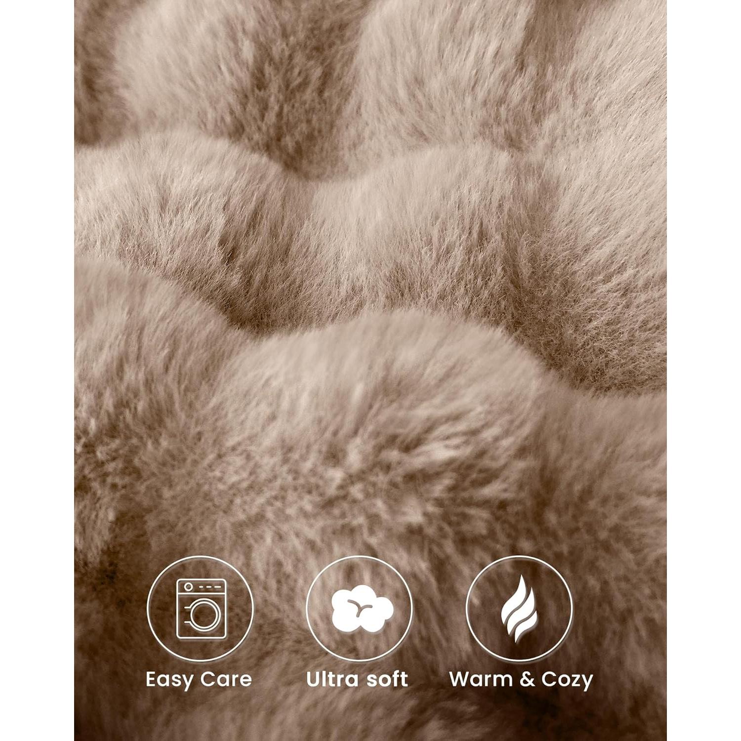 Manta de Lanzar Blunique Piel Sintética 127x152 cm Marrón Claro