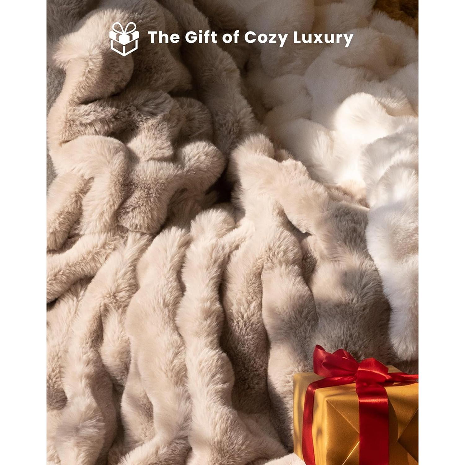 Manta de Lanzar Blunique Piel Sintética 127x152 cm Marrón Claro