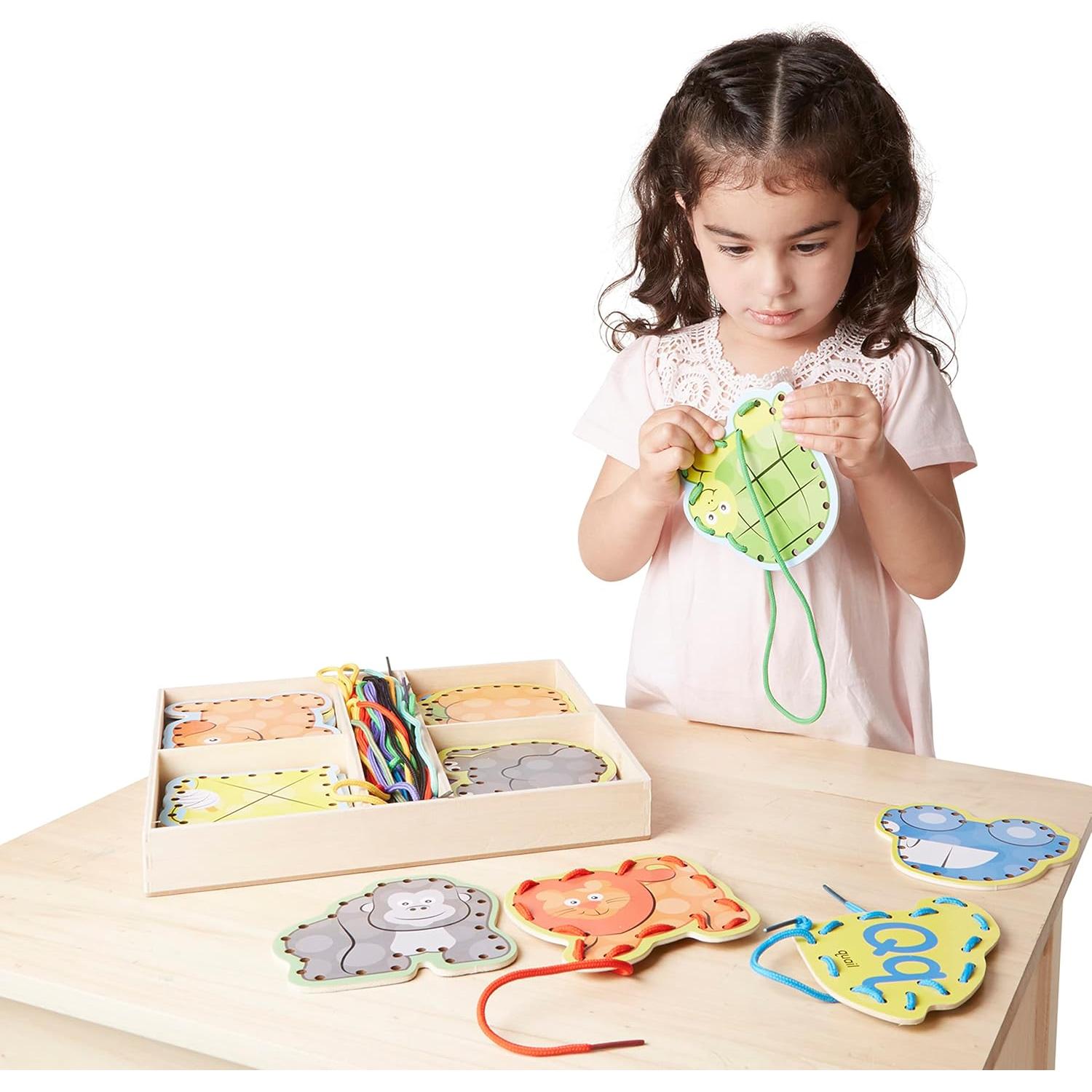 Tarjetas de Enhebrado de Letras Melissa & Doug - 26 Piezas