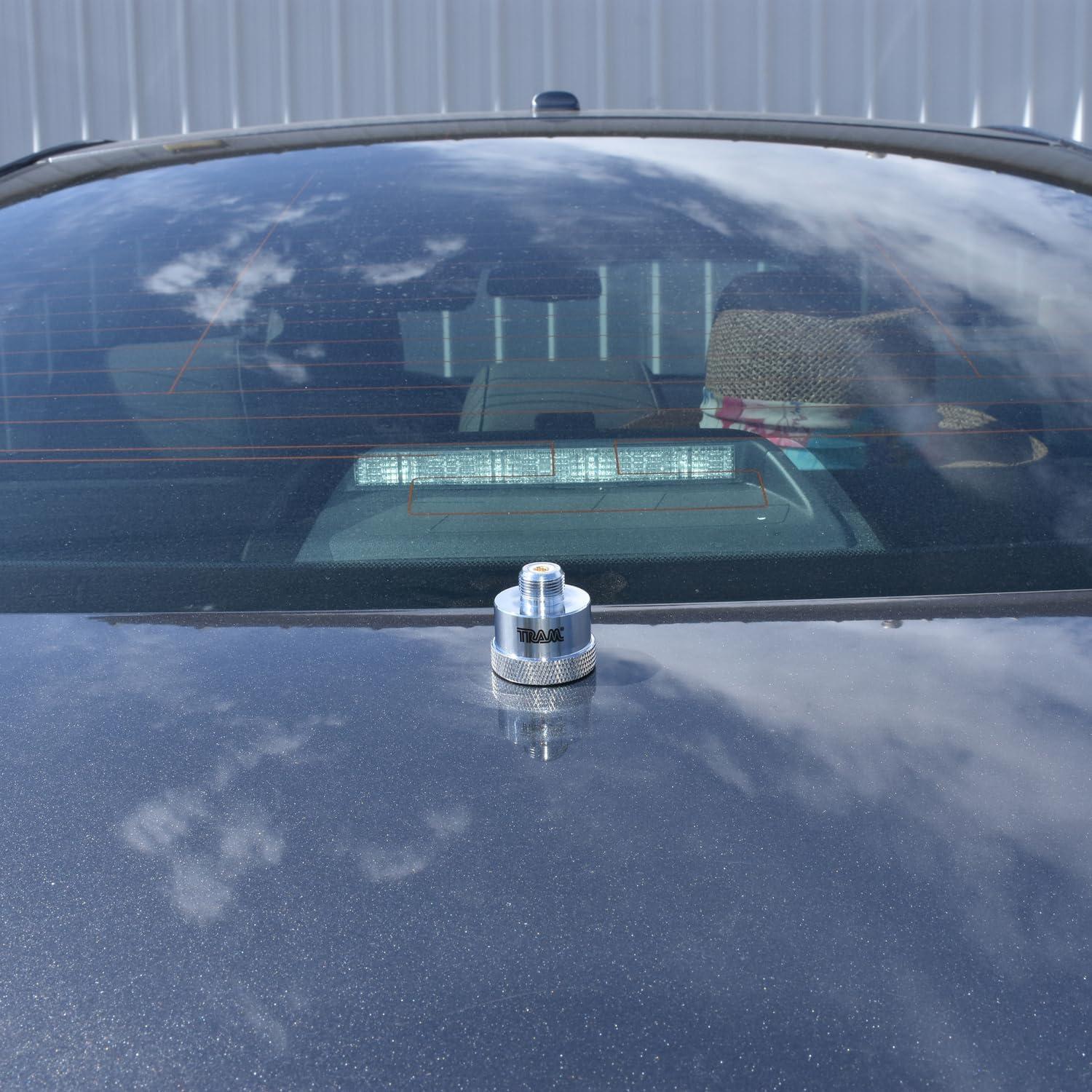 Adaptador de Antena Móvil Tram 1296 NMO a UHF Hembra Plata