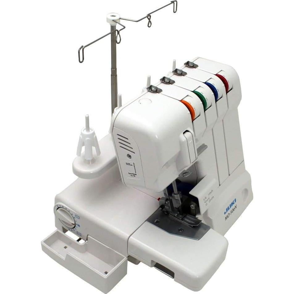 Overlock Juki MO-50E 3/4 Hilos con Enhebrador Automático