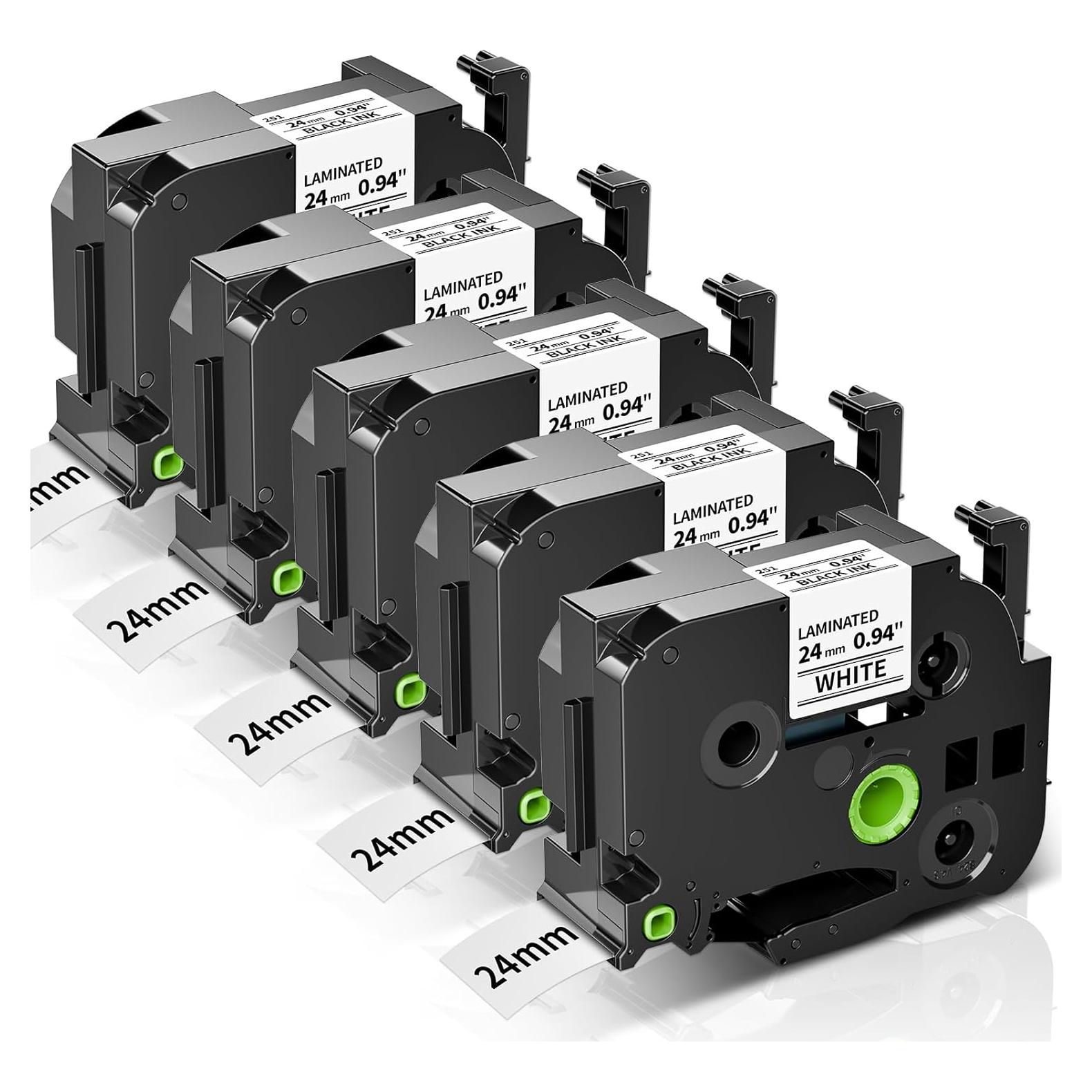 Cinta de Etiquetas Laminada Anycolor TZe-251 24mm Negro sobre Blanco - Paquete de 5