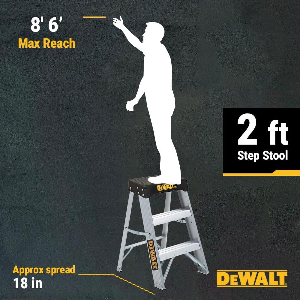 Escalera DeWalt Aluminio 2 Pies Industrial 136 kg DXL2010-02