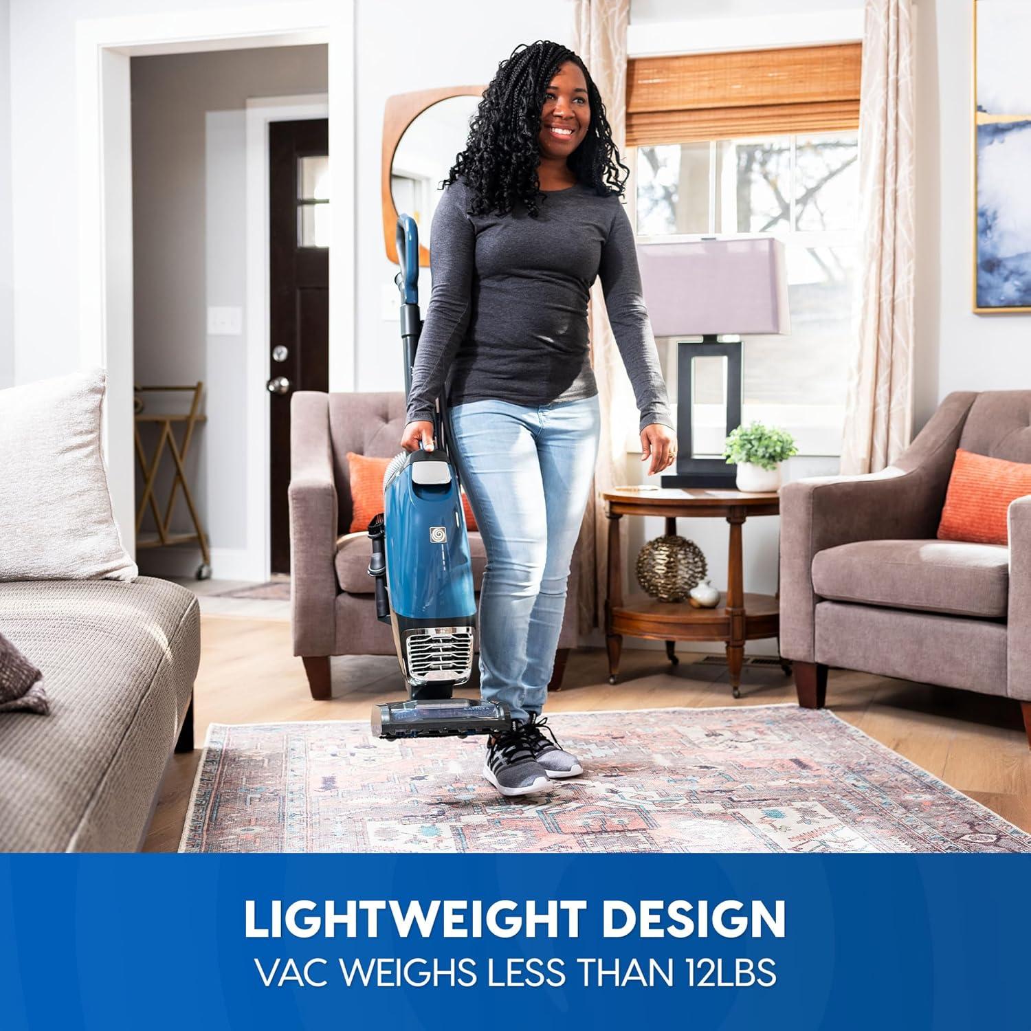 Aspiradora Vertical Vacmaster UB0302E con Filtro HEPA 2.6L