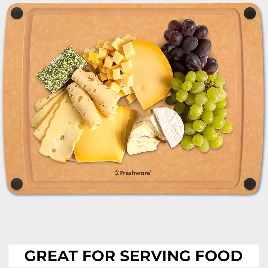 Tabla de Cortar de Madera Freshware 37.1x27.9cm con Surco