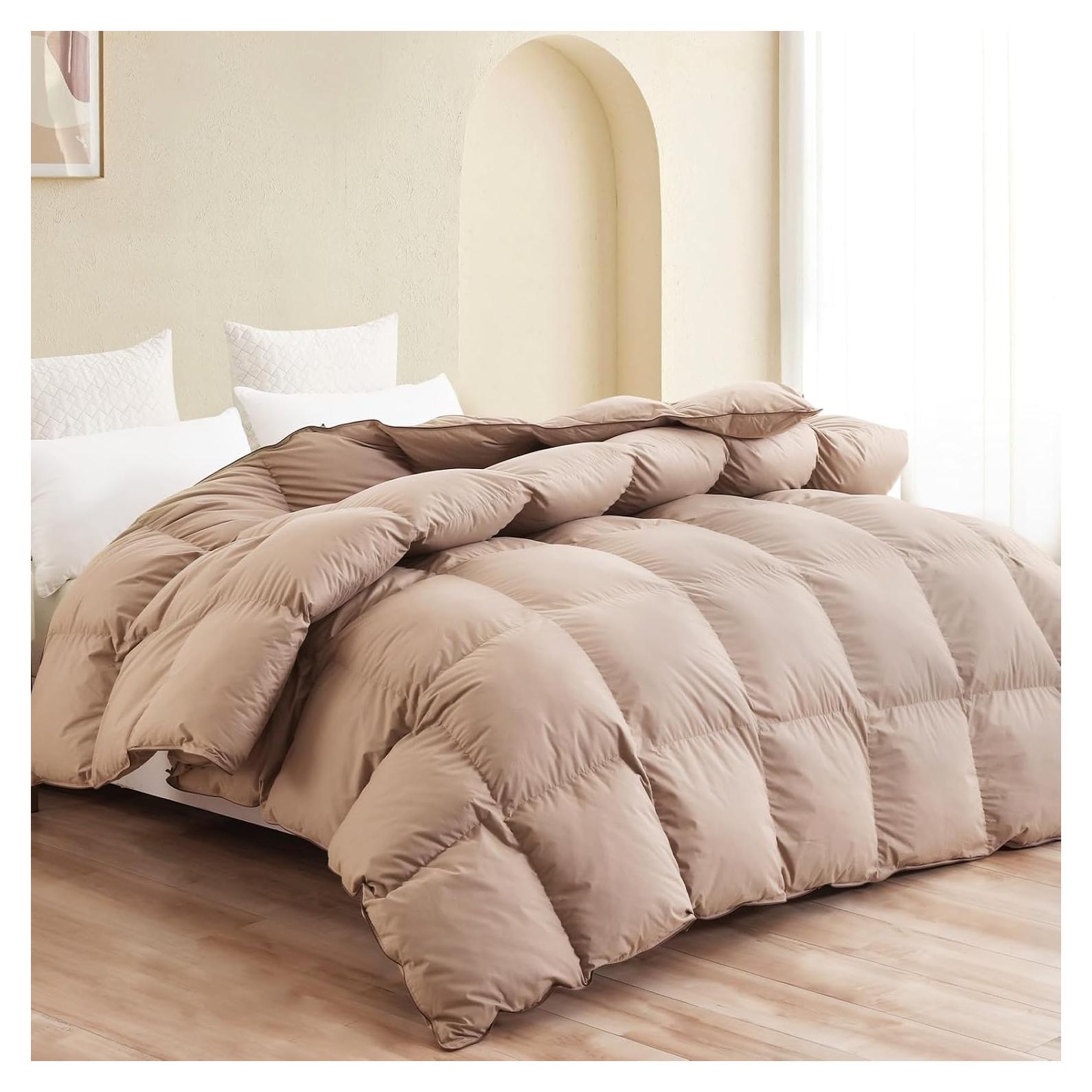 Edredón de Plumas SNOWMAN Queen Caqui 228x228cm 1.05kg