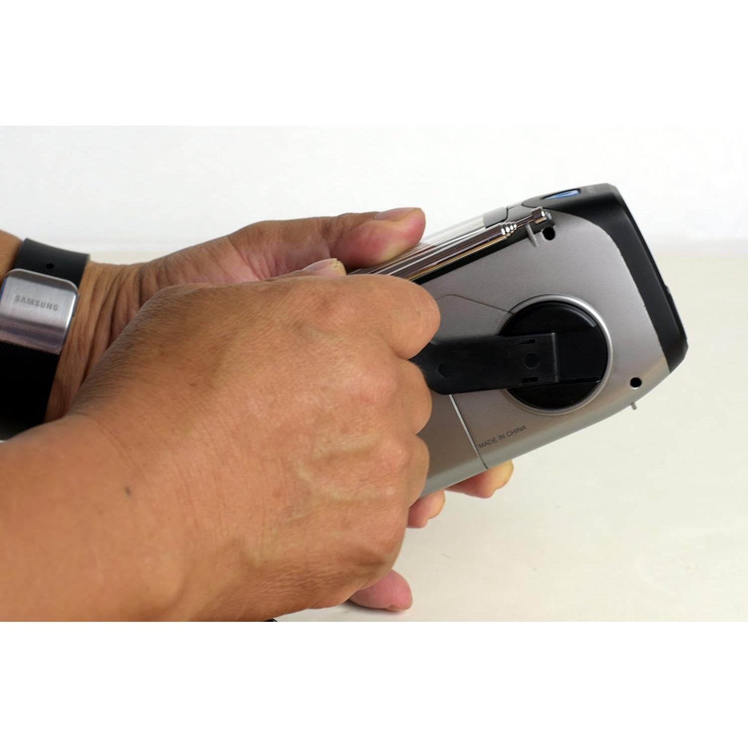 Radio Meteorológica Kaito KA370 NOAA AM/FM Solar Crank