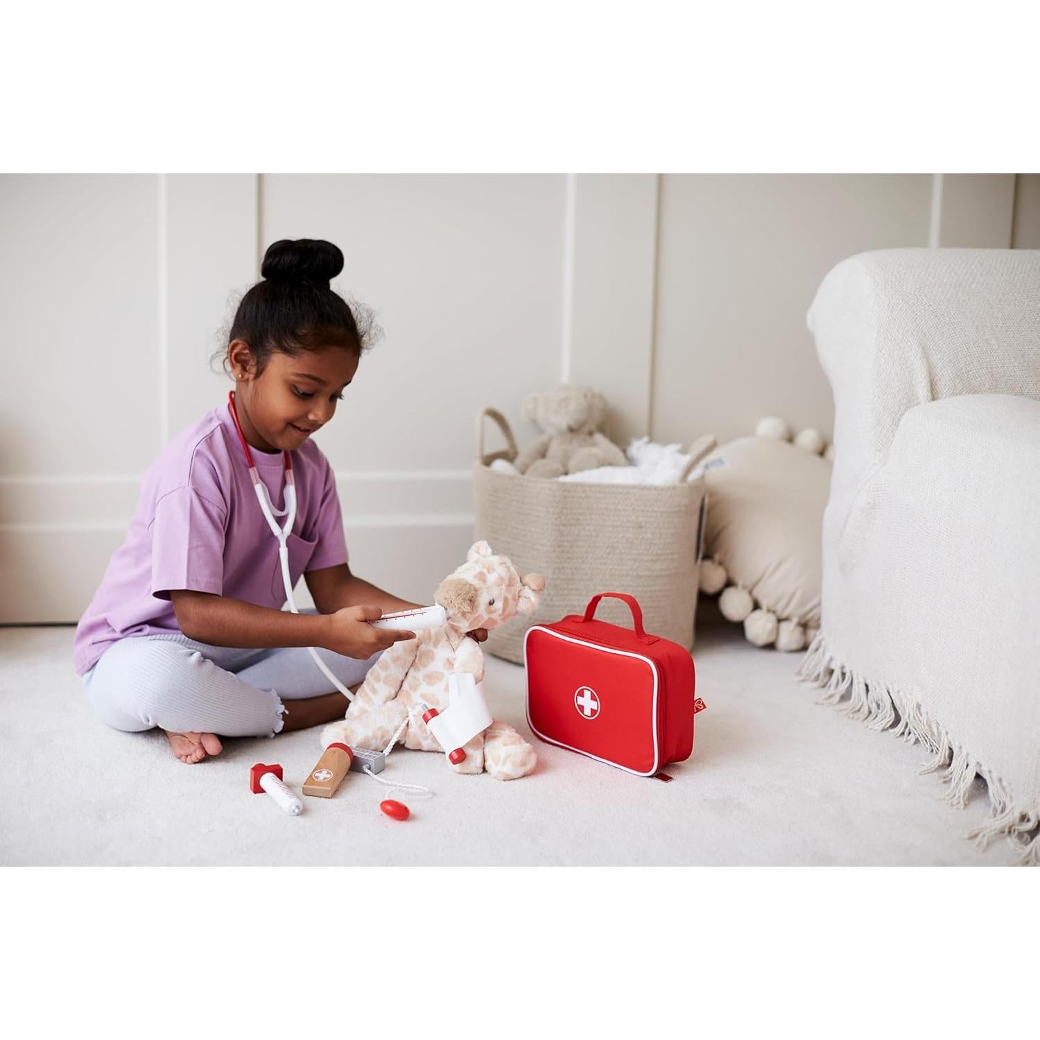 Hape Kit de Doctor de Madera con Estuche de Transporte 7 Piezas