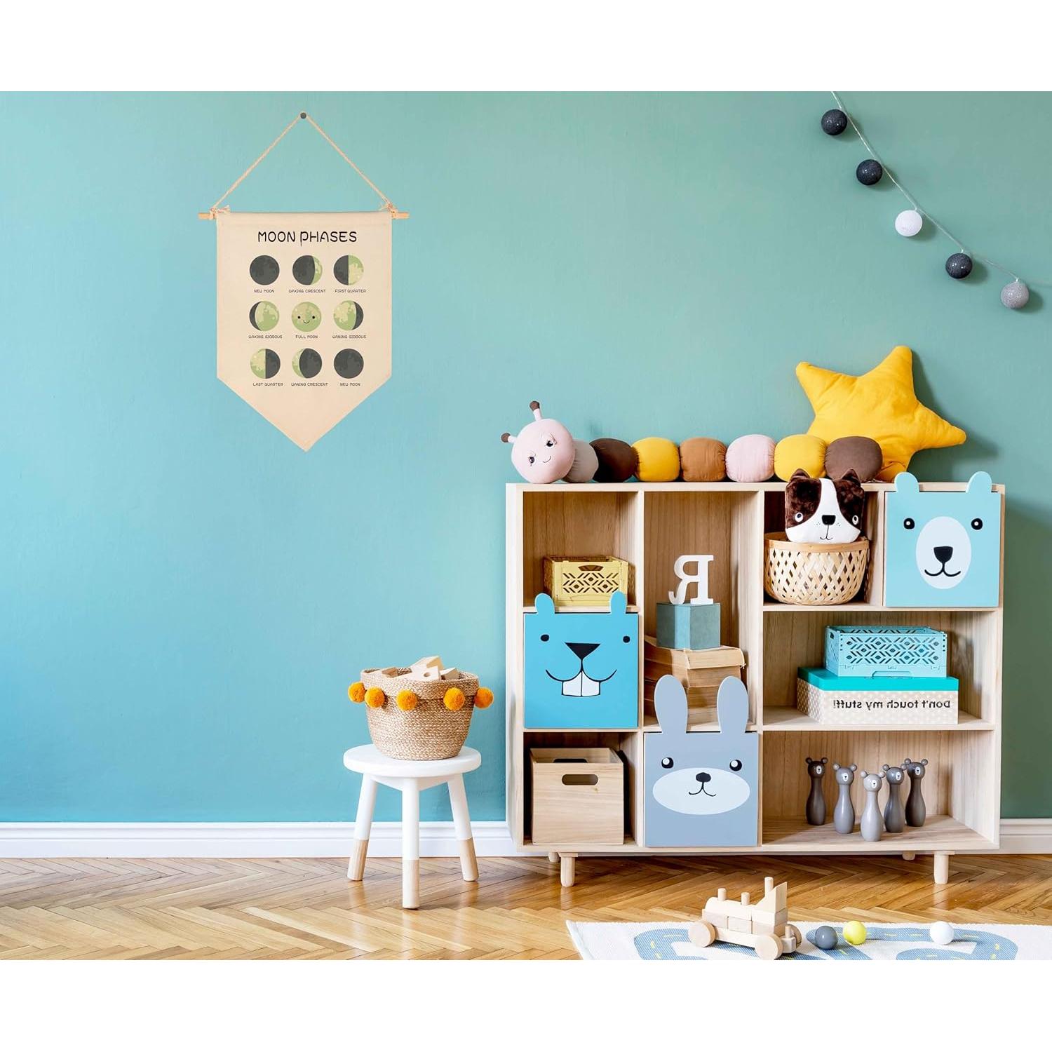 Bandera Colgante Fases de la Luna Montessori Beige 39.6x27.9cm