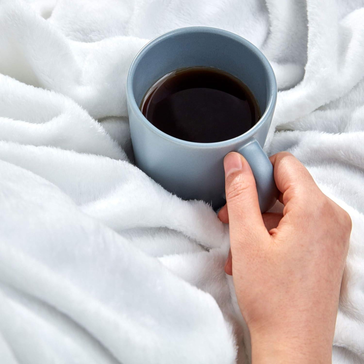 Manta de Flannel SUEÑO ZONA 76x102 cm Suave y Reversible