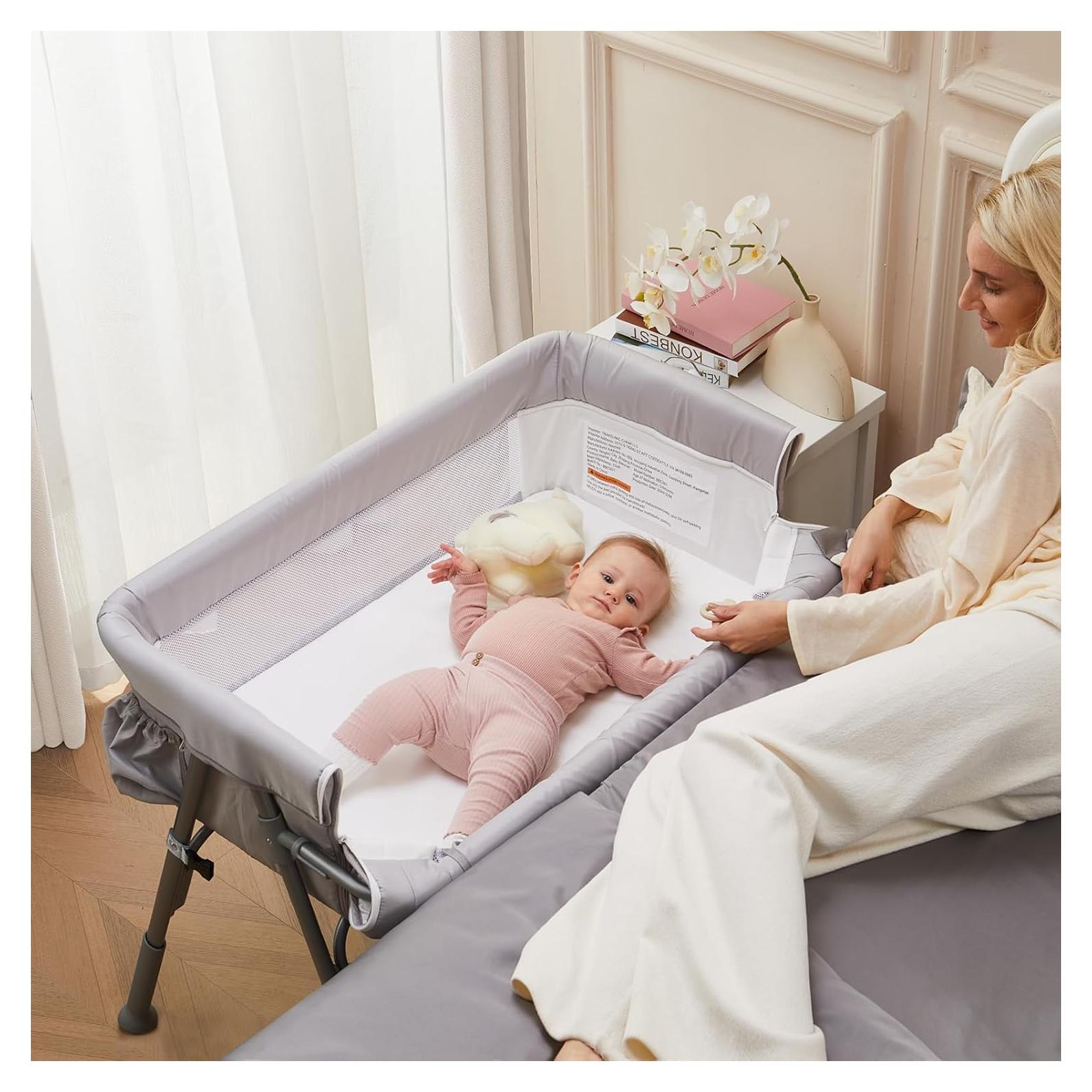Cuna de lado Nezmdi BBC001 con colchón ajustable y malla