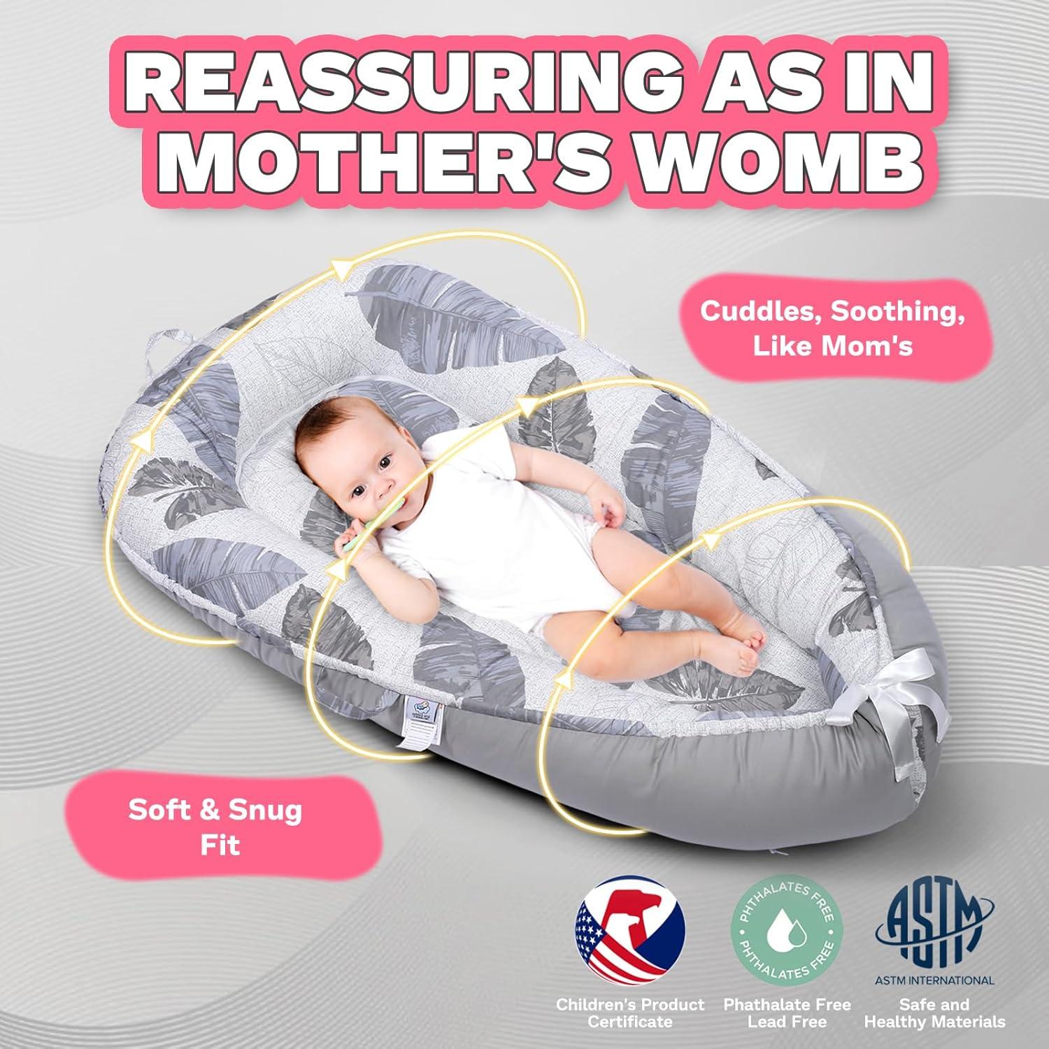 Cojín para Bebé Cute Cuddles Gris - Nido de Algodón 35x28 cm