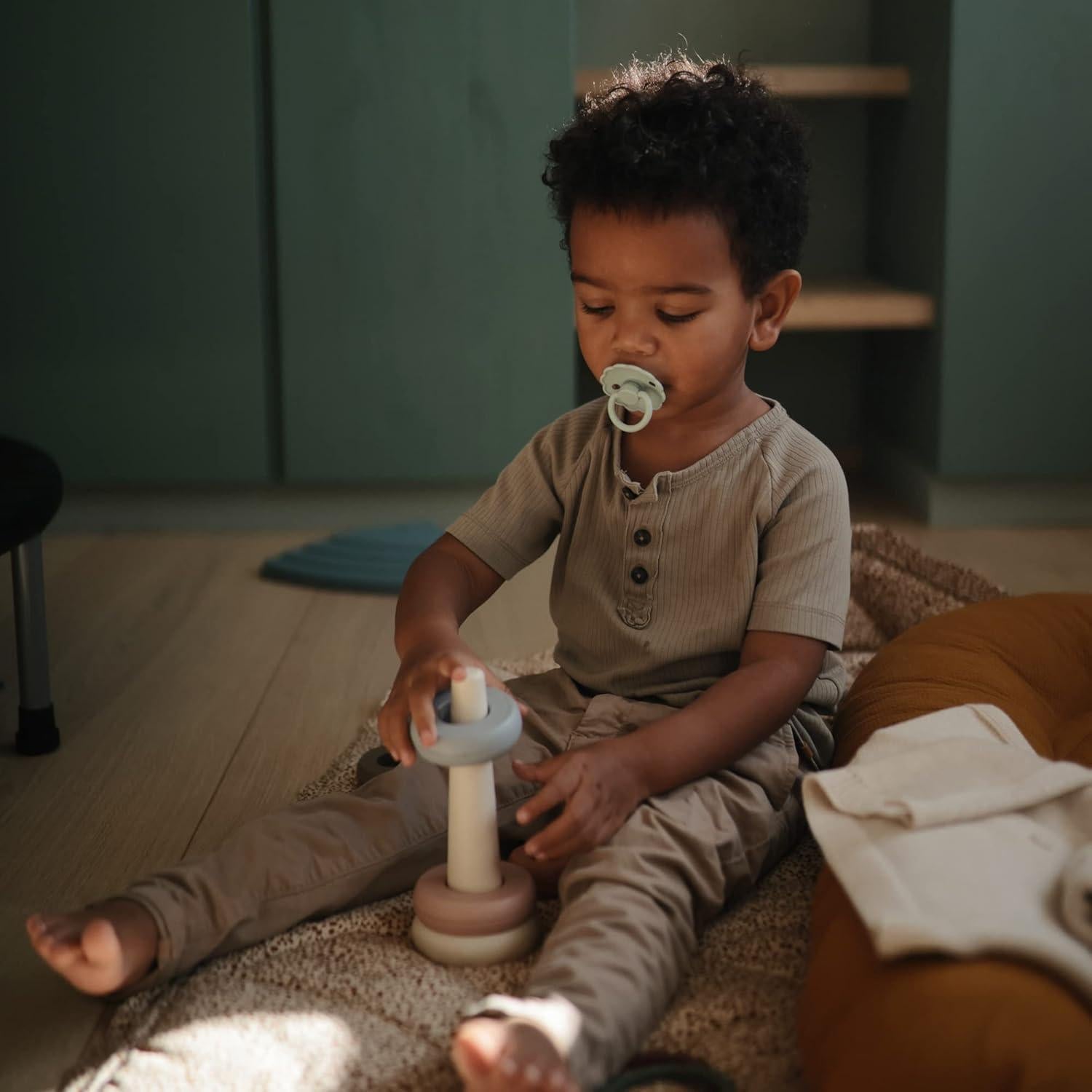 Chupete de Silicona FRIGG Daisy SilkySoft Verde Mar/Crema 6-18 Meses