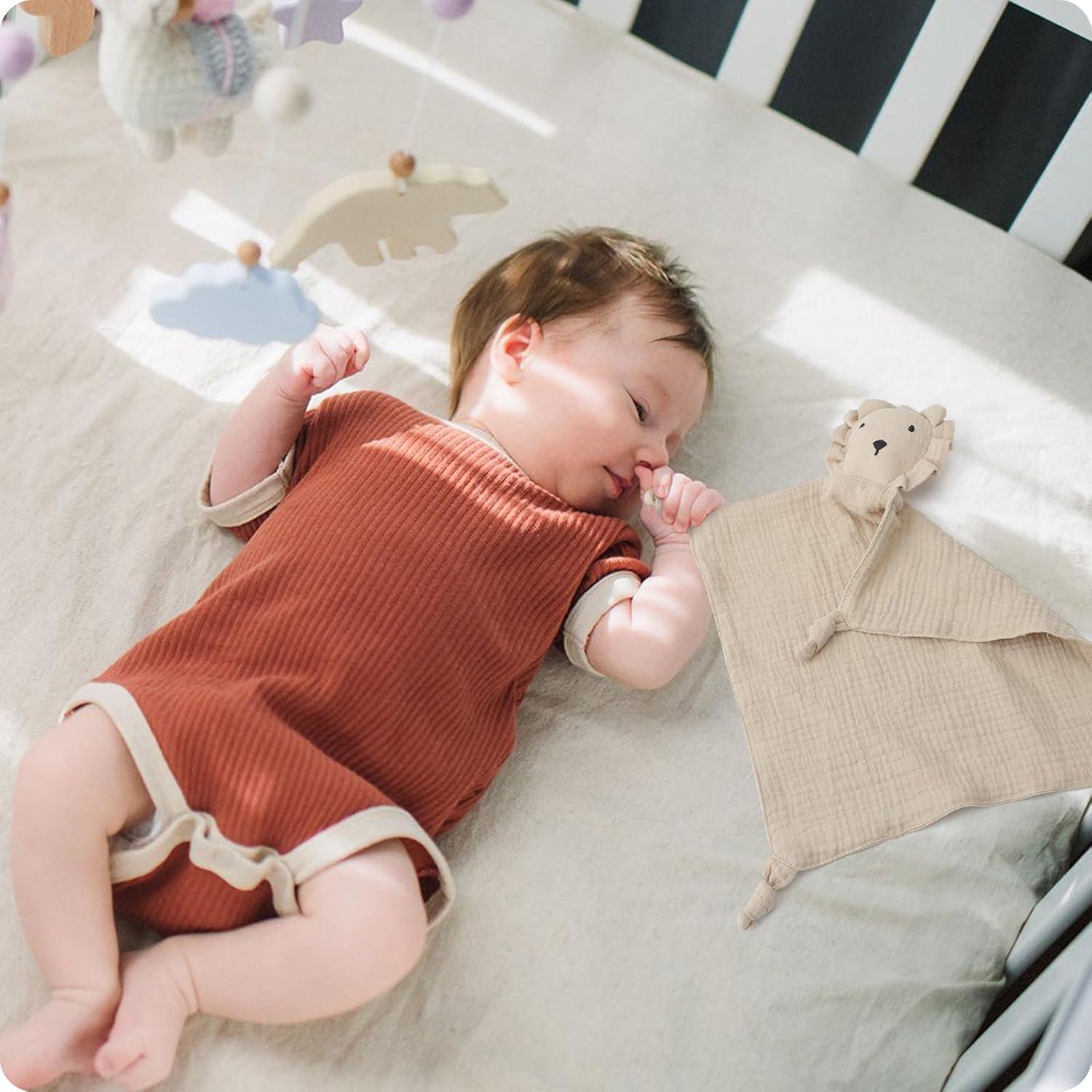 Manta Lovey Knirose 100% Algodón Orgánico León 38x25cm