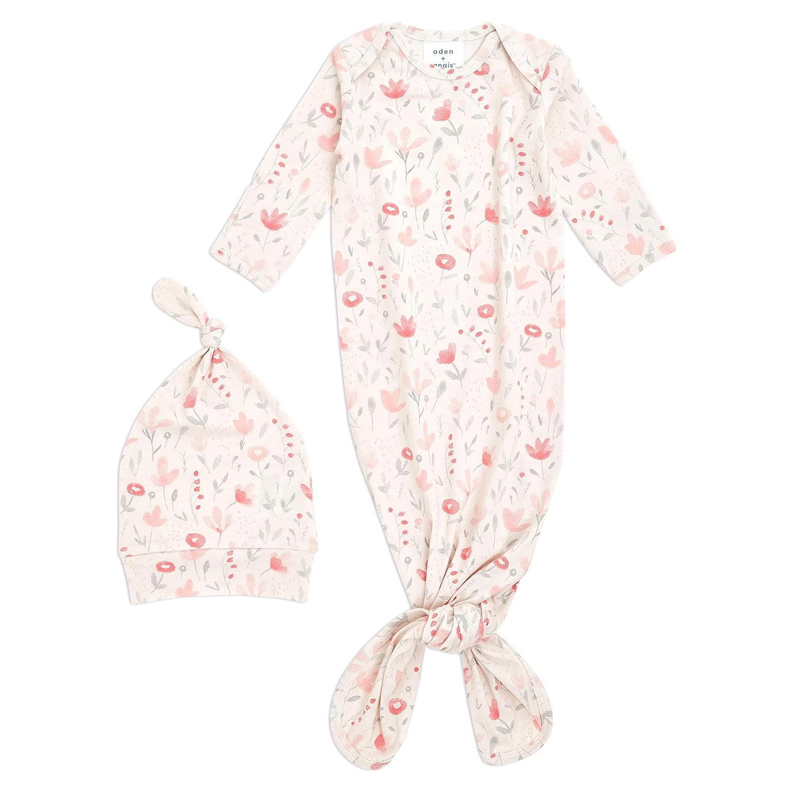 Conjunto Gown y Sombrero Aden + Anais para Bebés 0-3 Meses