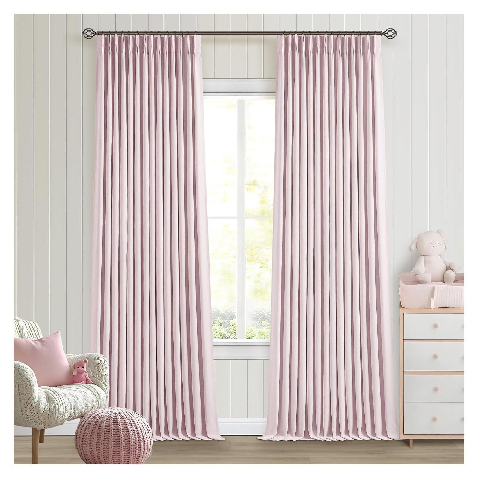 Cortinas Opacas Plisadas TWODRAPES Rosa Claro 243.8 cm x 101.6 cm