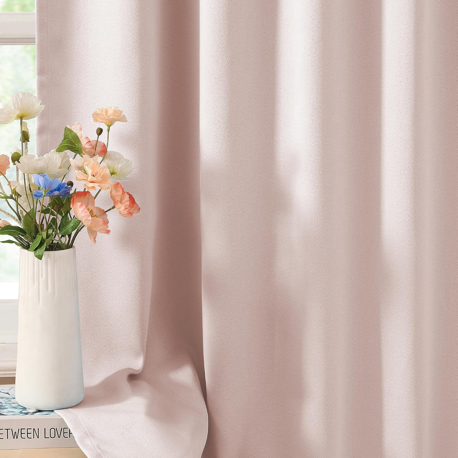 Cortinas Opacas Rosa Bebé 52" x 95" Treatmentex - 2 Paneles