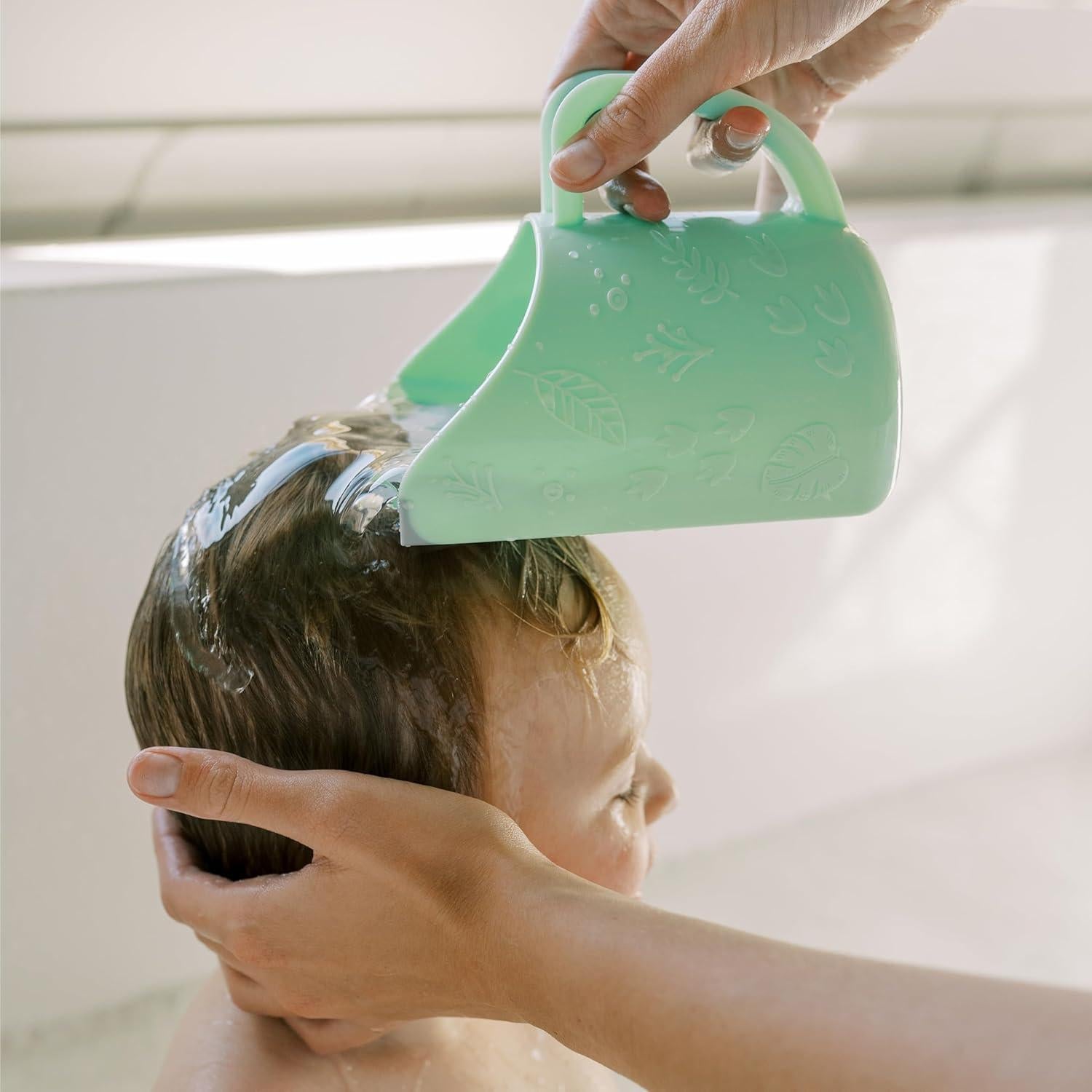 Taza de Enjuague Dino-Pour Dr. Brown, 710 ml, Libre de BPA