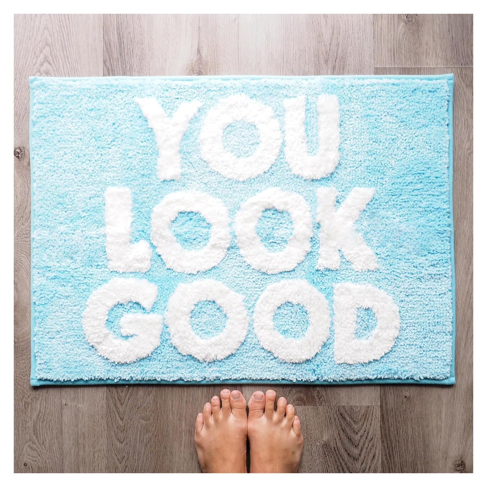 Alfombra de Baño Evovee Te Ves Bien 0.51x0.76m Azul Bebé