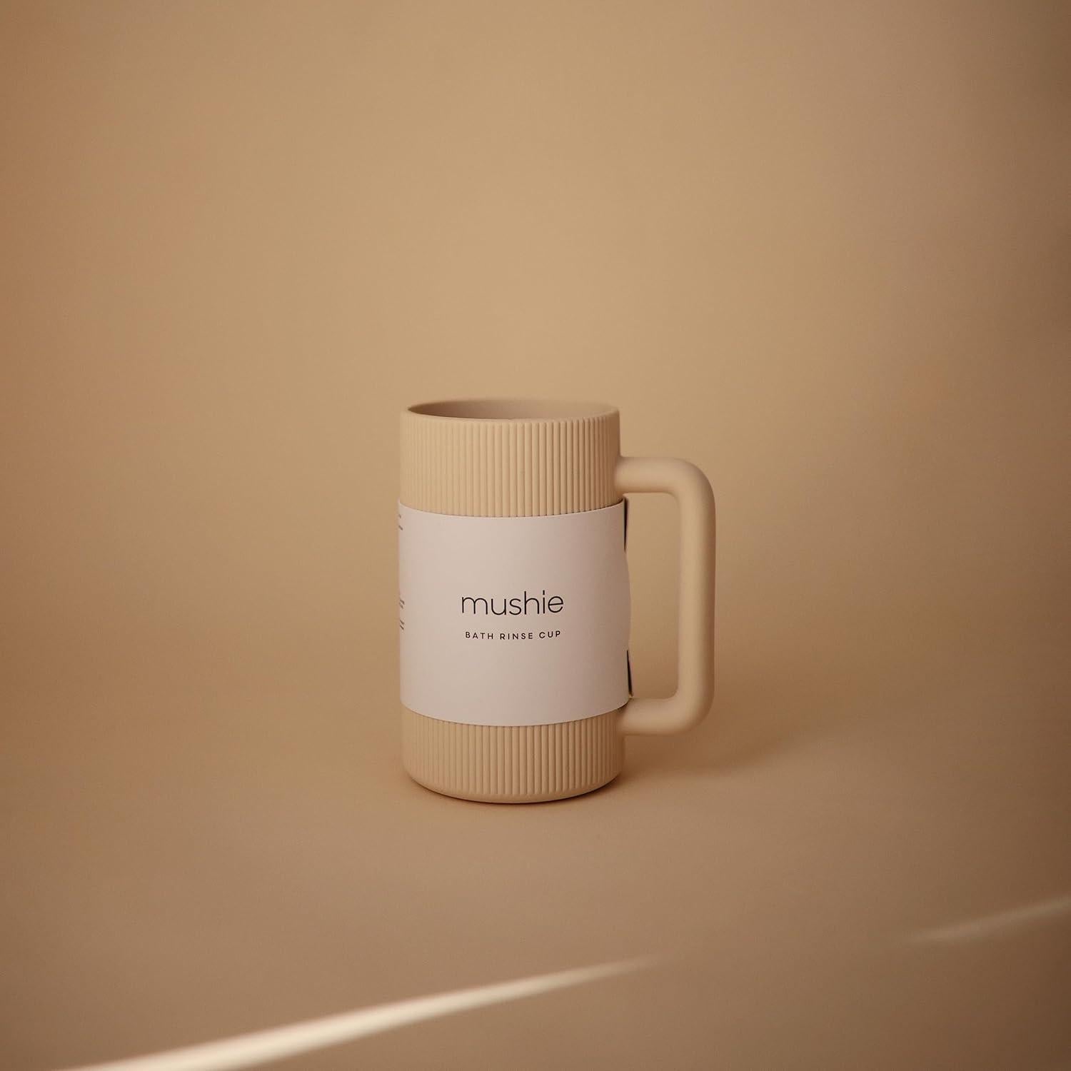 Taza de Enjuague para Baño Mushie Silicona 100% Apta 830 mL