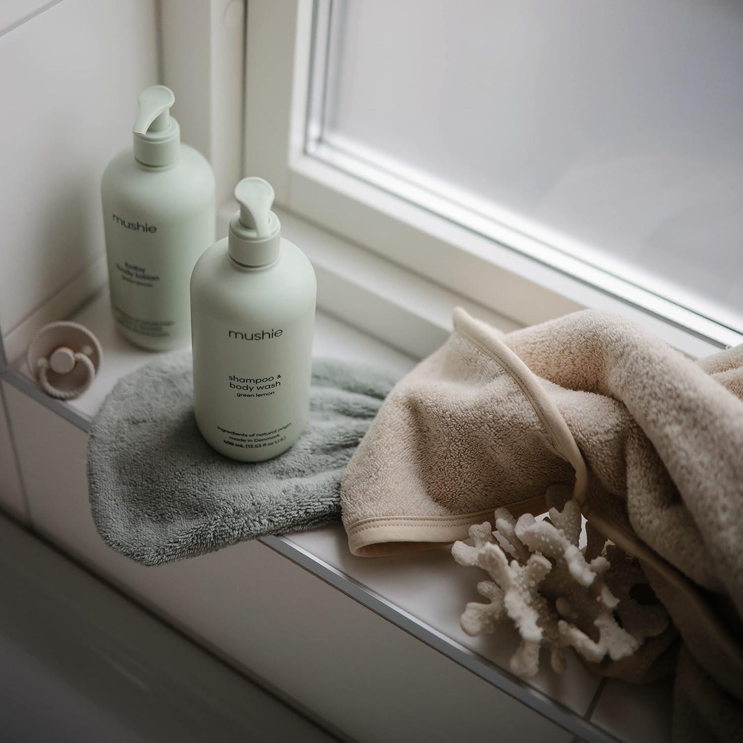 Mitones de Baño Mushie para Bebé | Algodón Orgánico | 2 Piezas