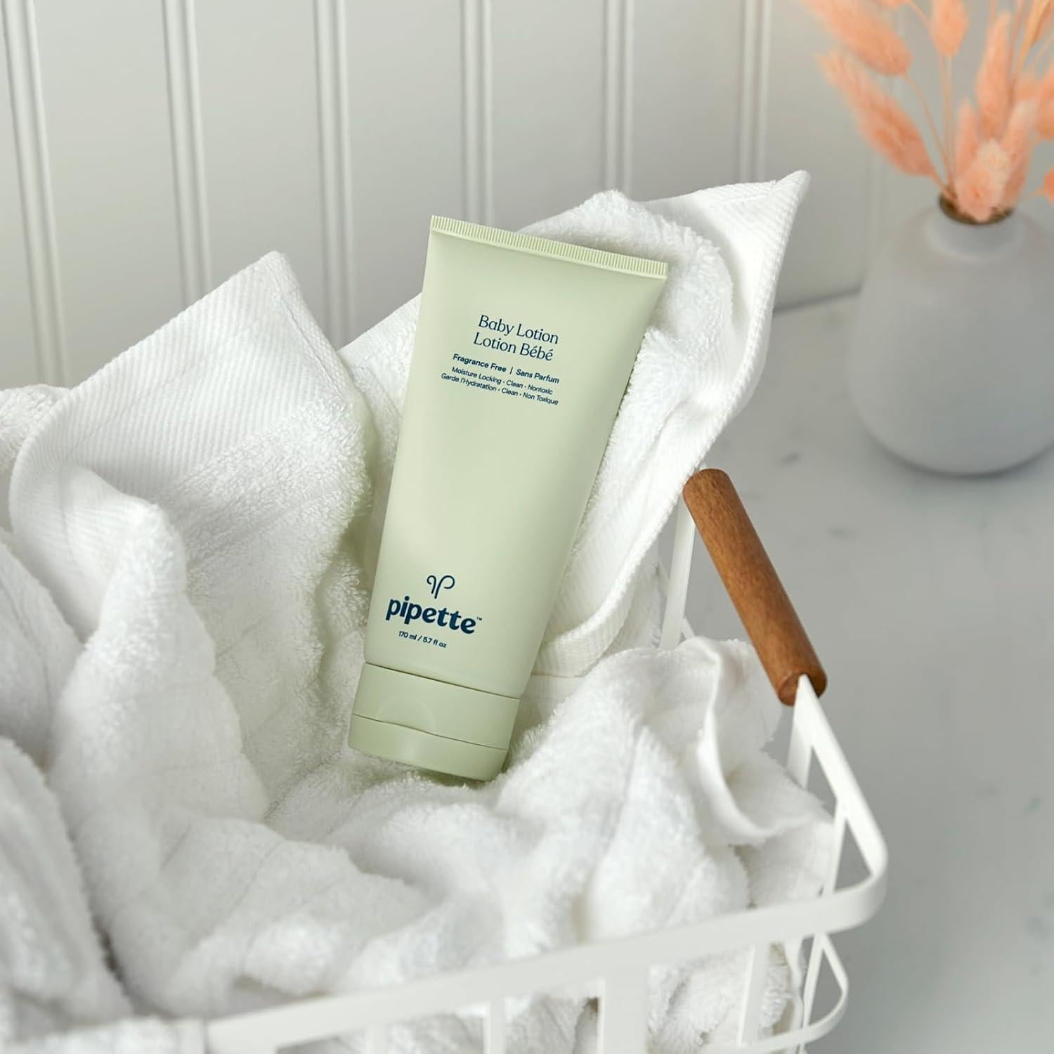 Loción para Bebés Pipette 168.5 ml Vainilla y Ylang Ylang