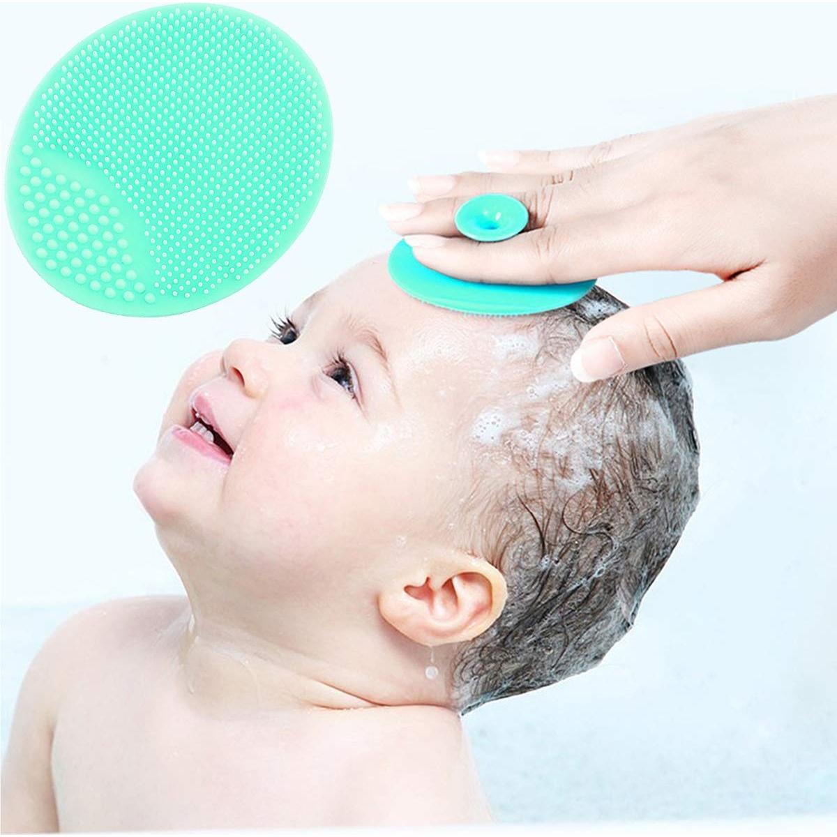 Cepillo de Baño para Bebé MR LION de Silicona Suave - Verde y Rojo