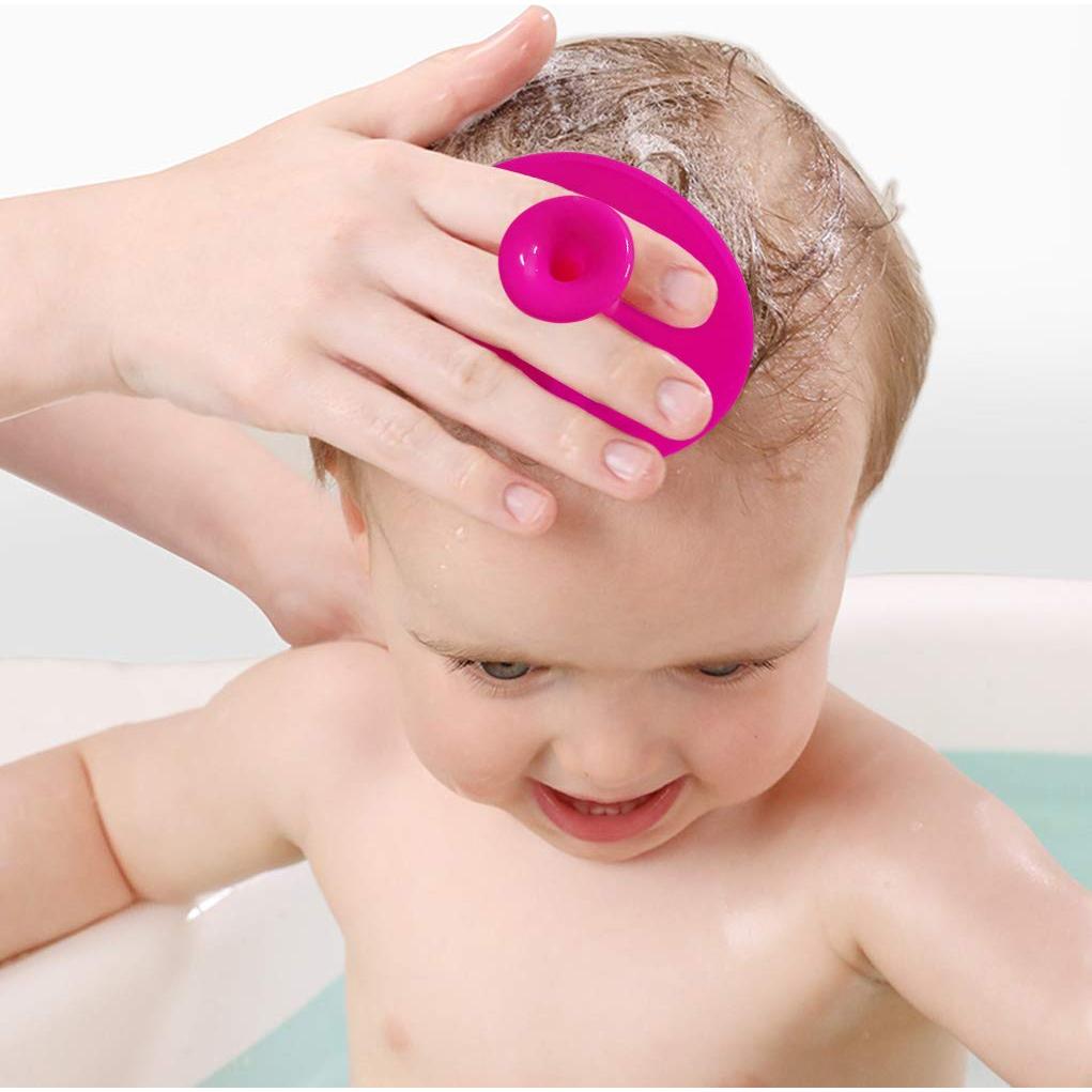 Cepillo de Baño para Bebé MR LION de Silicona Suave - Verde y Rojo