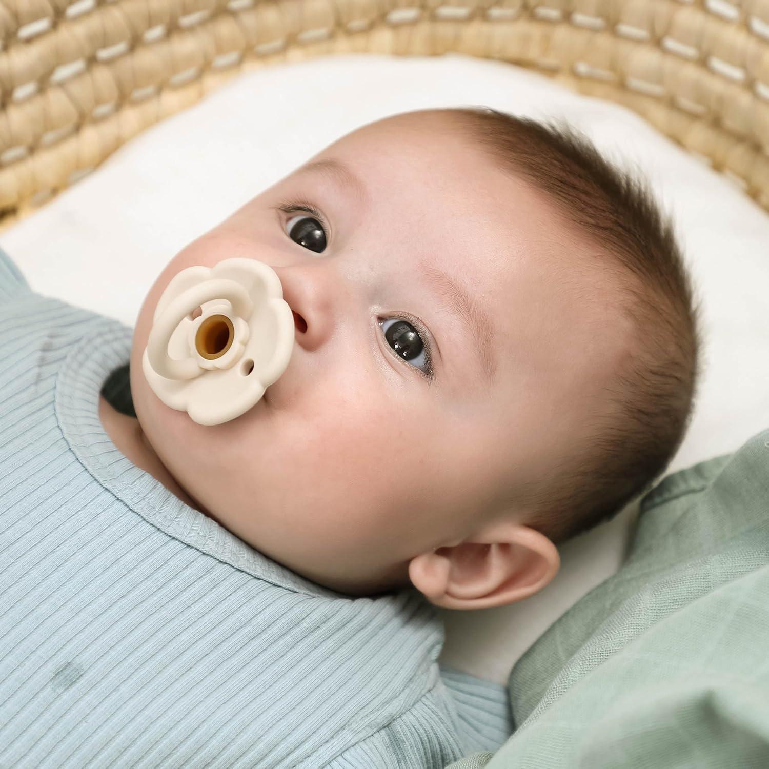 Juego de Chupetes Moonkie 2 Piezas Silicona 0-6 Meses