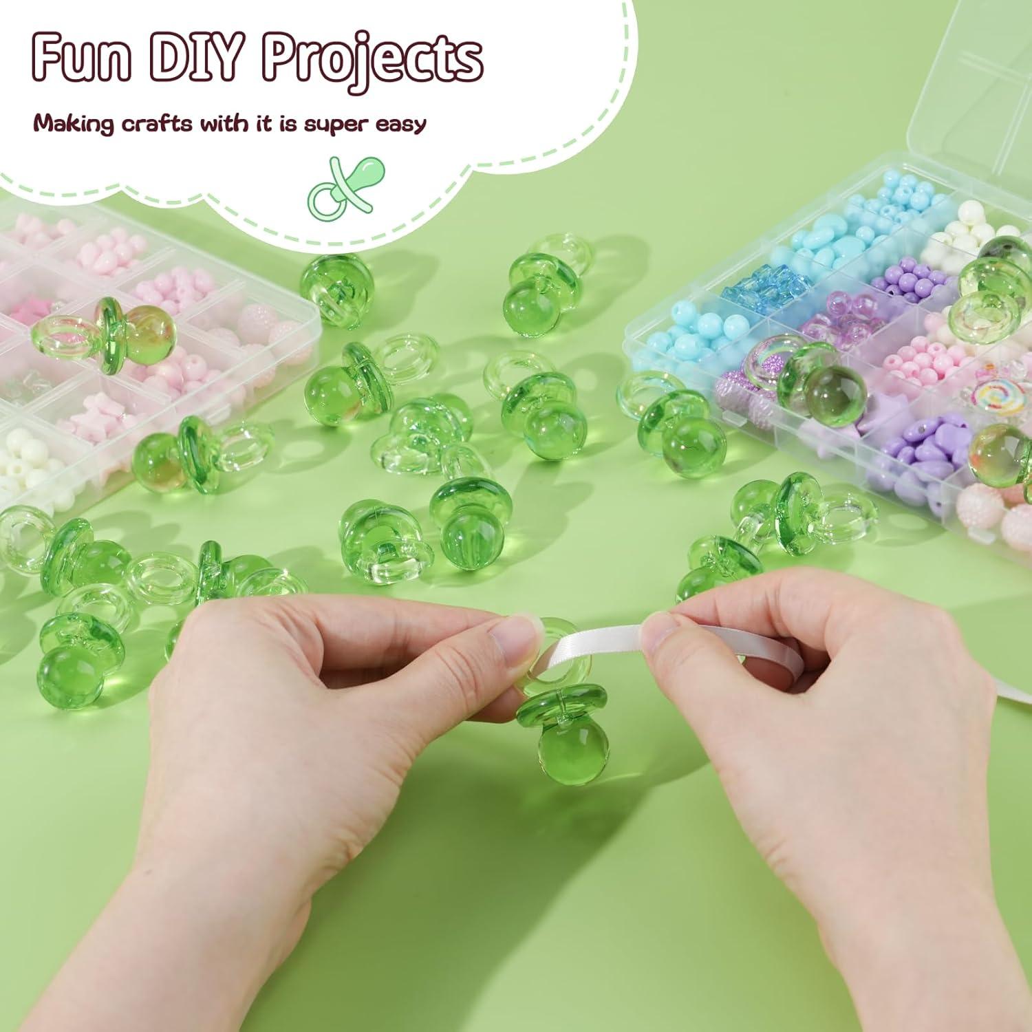 36 Chupetes Acrílicos Verdes para Baby Shower 4.45 cm