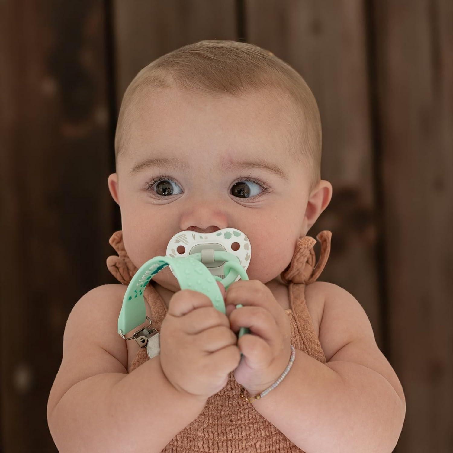 Set de 2 Clips de Chupete Baby Amy - Silicona Libre de BPA - Azul y Gris