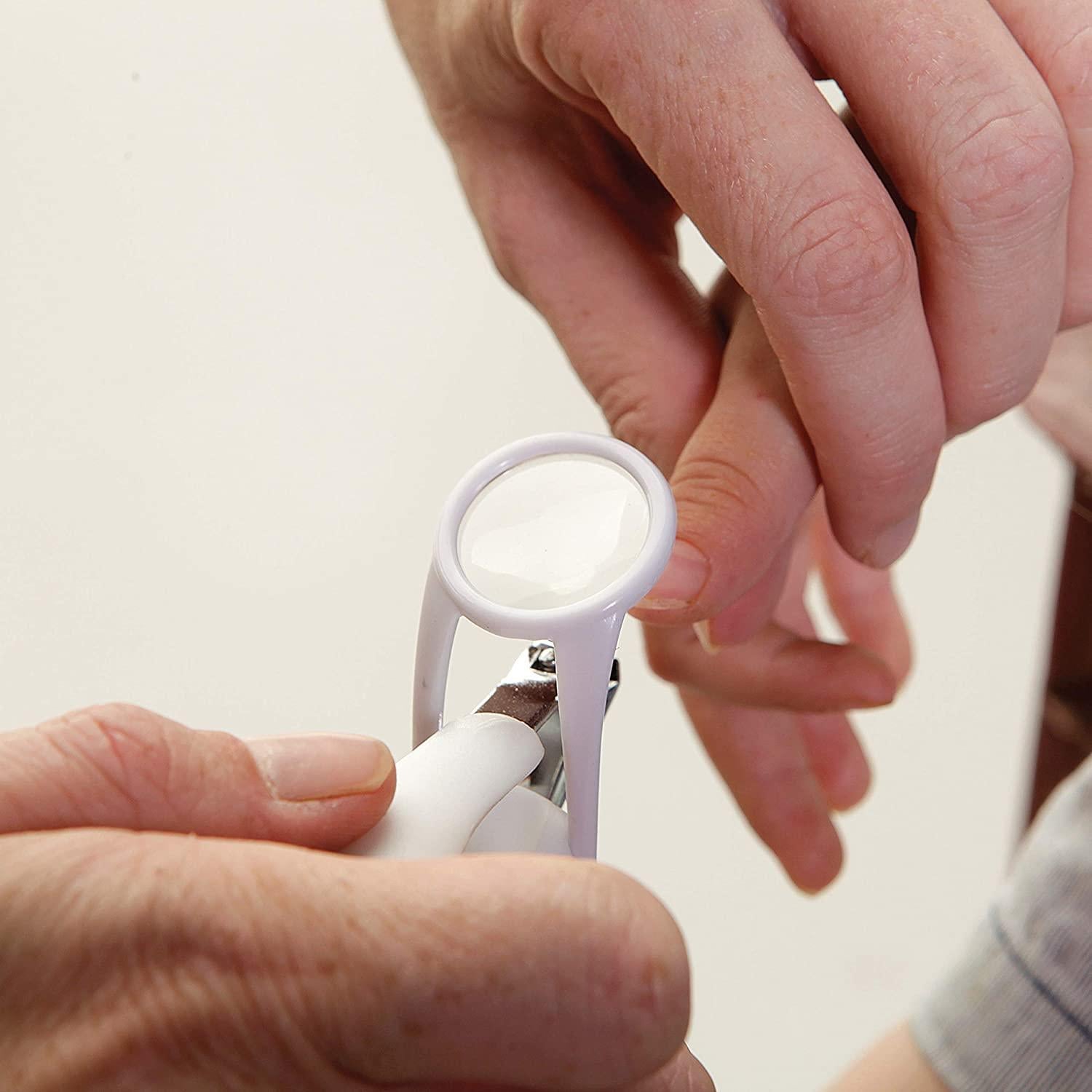 Cortauñas Deluxe Dreambaby con Lupa Ergonómica