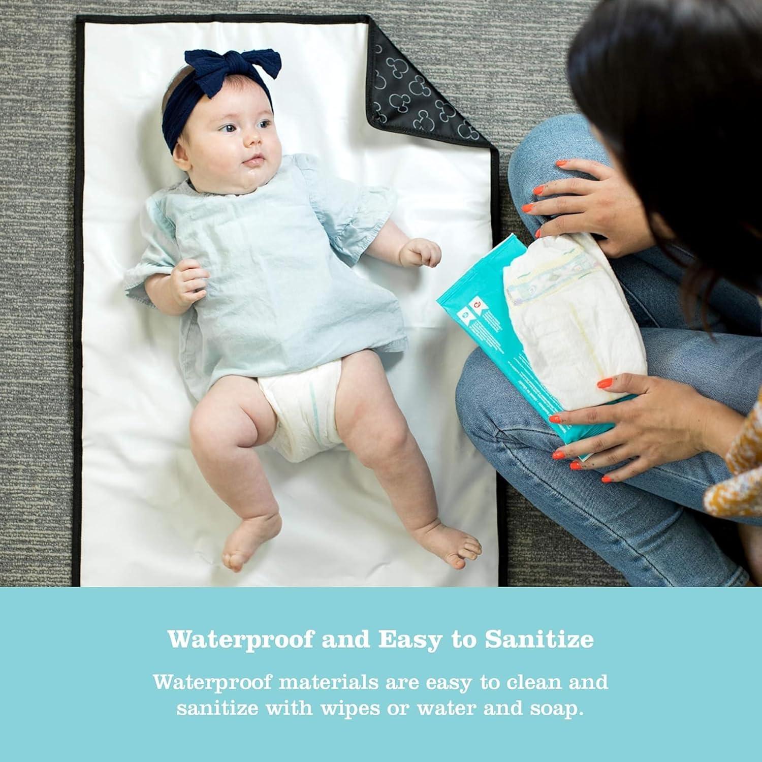 Almohadilla Cambiadora Portátil Disney Baby J.L. Childress - Negro