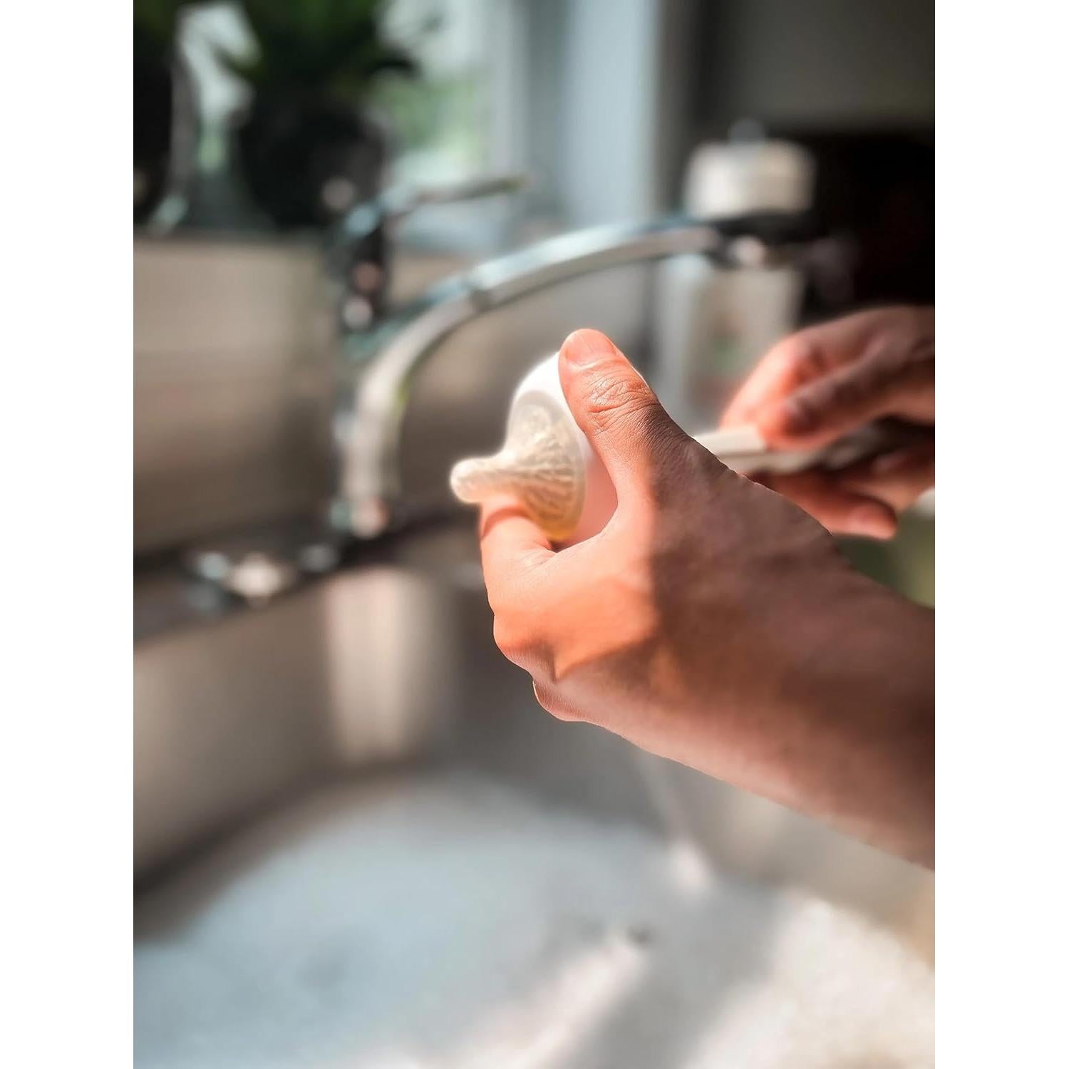 Cepillo Limpiador de Botellas de Silicona Kangoo - Ergonomía y Suavidad