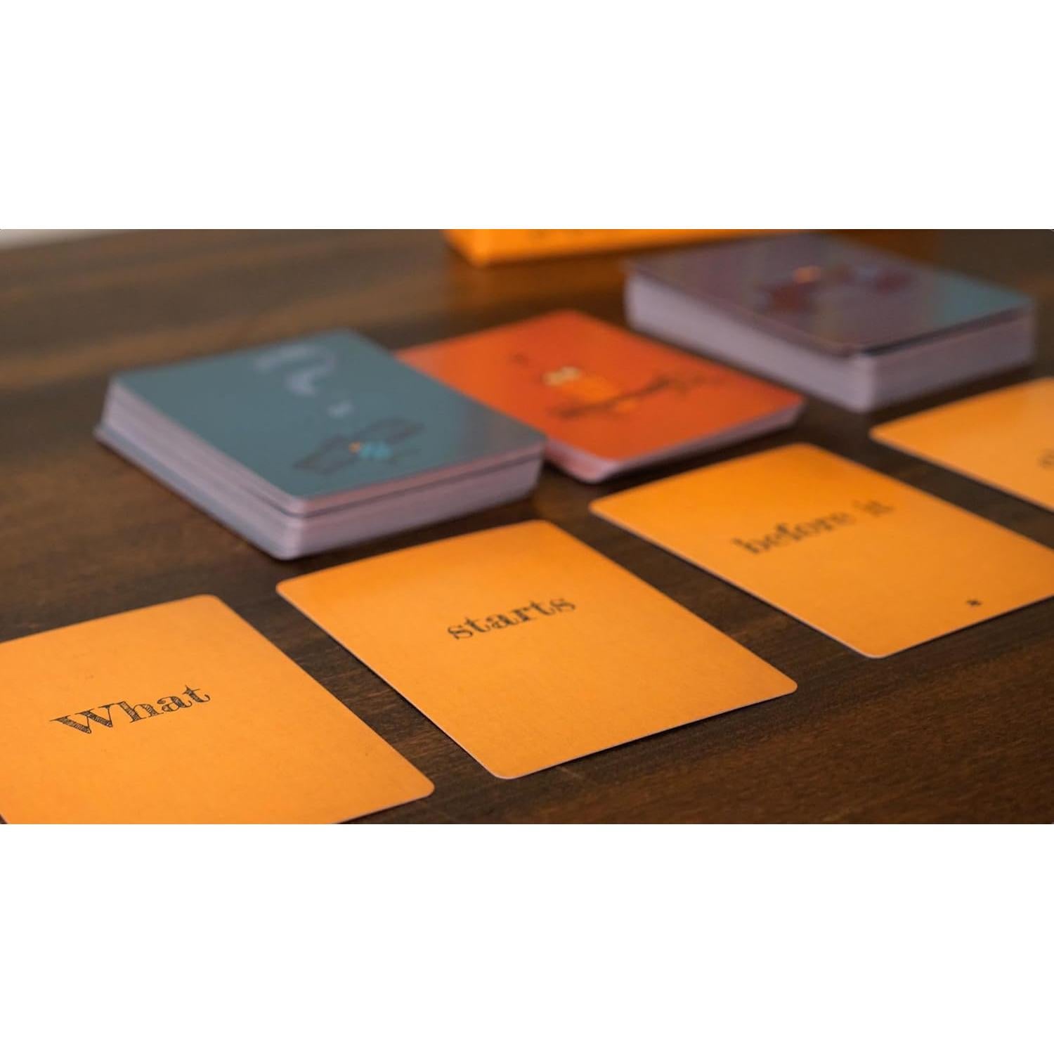 Juego de Cartas Búhos Satisfechos Runaway Parade - 3-15 Jugadores