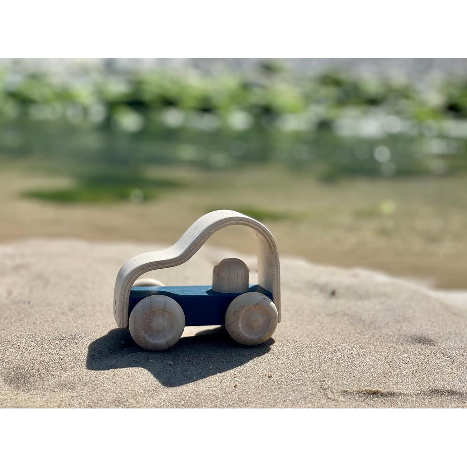 PlanToys Vroom Car Juguete de Empuje de Madera Ecológico