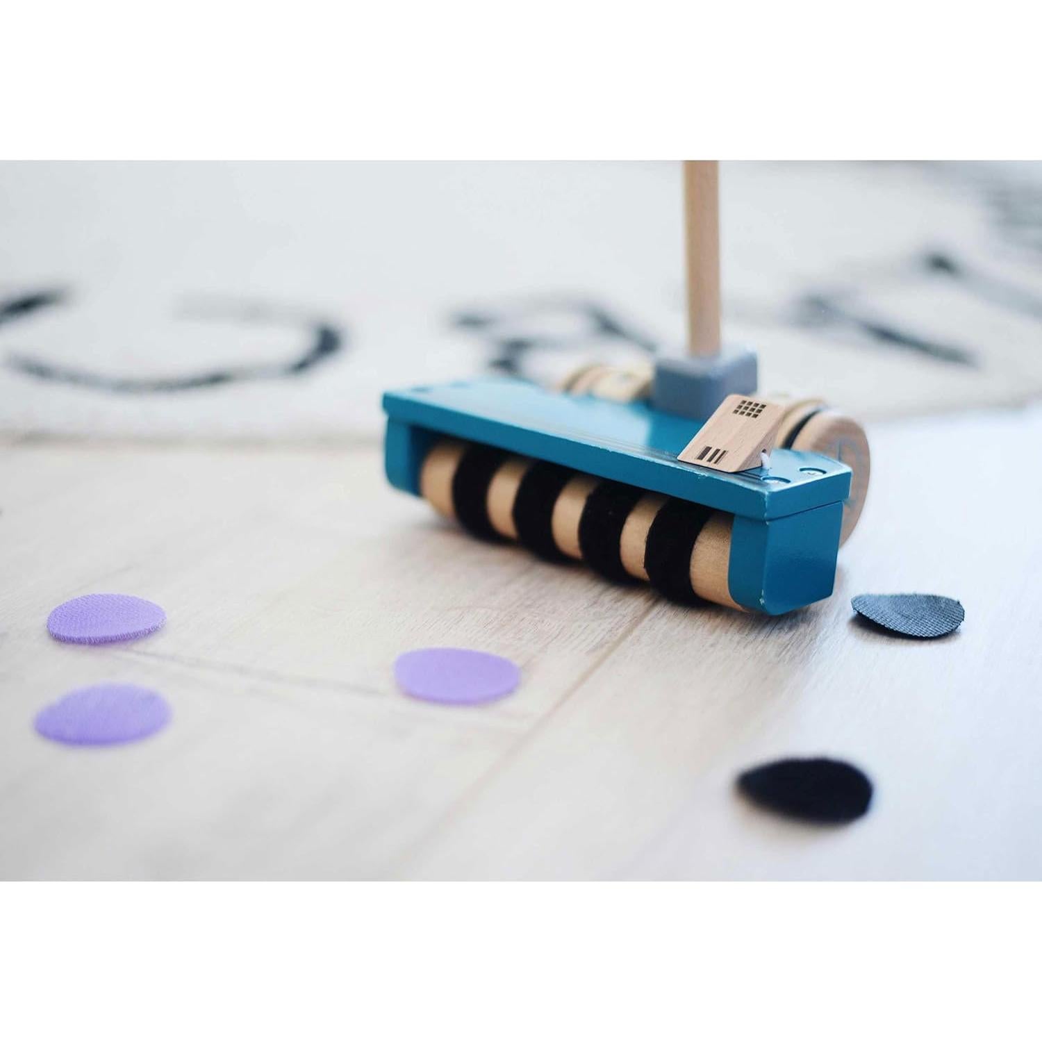 Juego de Aspiradora de Madera Small Foot - Juguete de Empuje 56x12.4cm